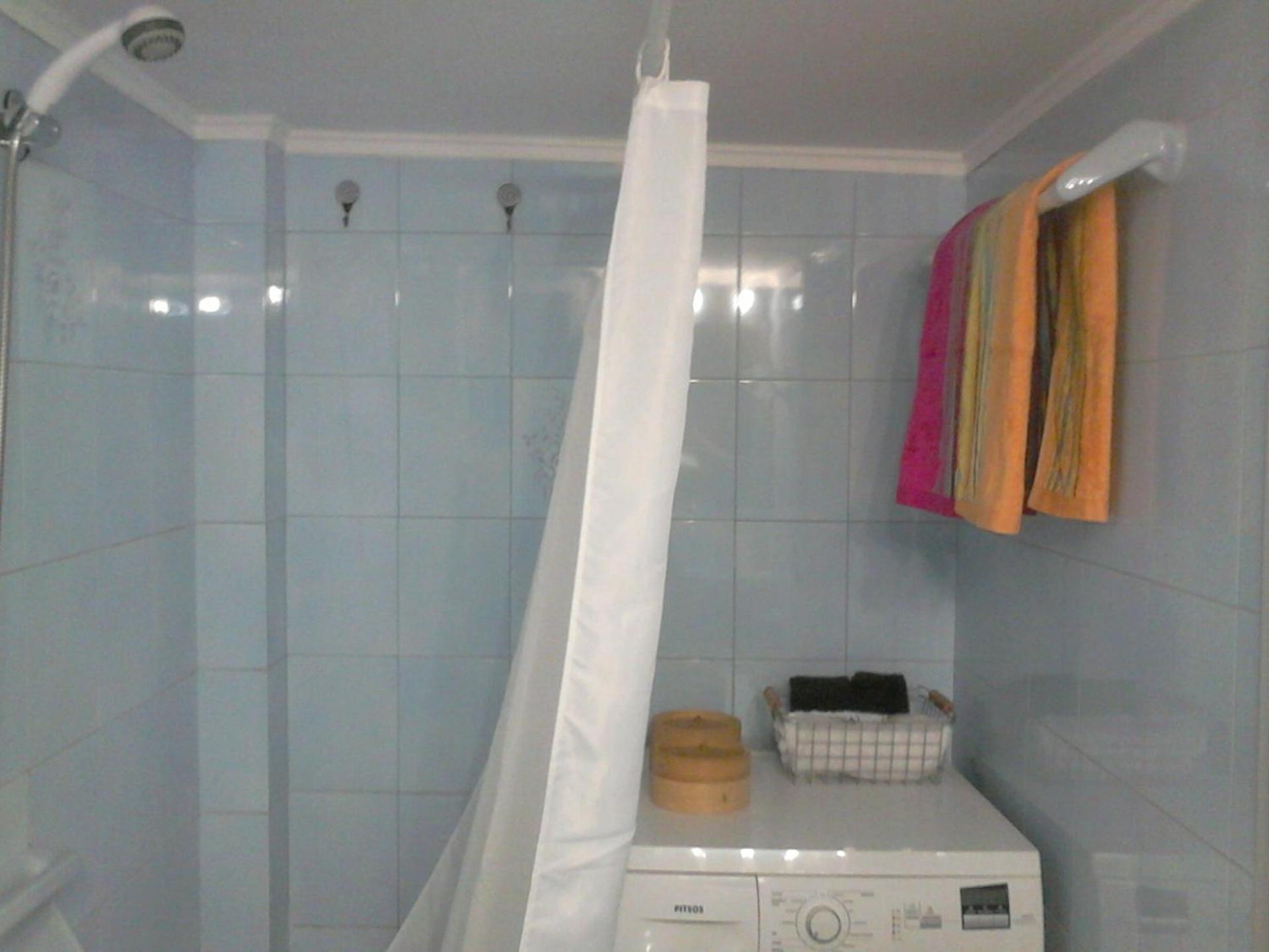 Roof-top garden apartment really well located in Athens - Photo 32