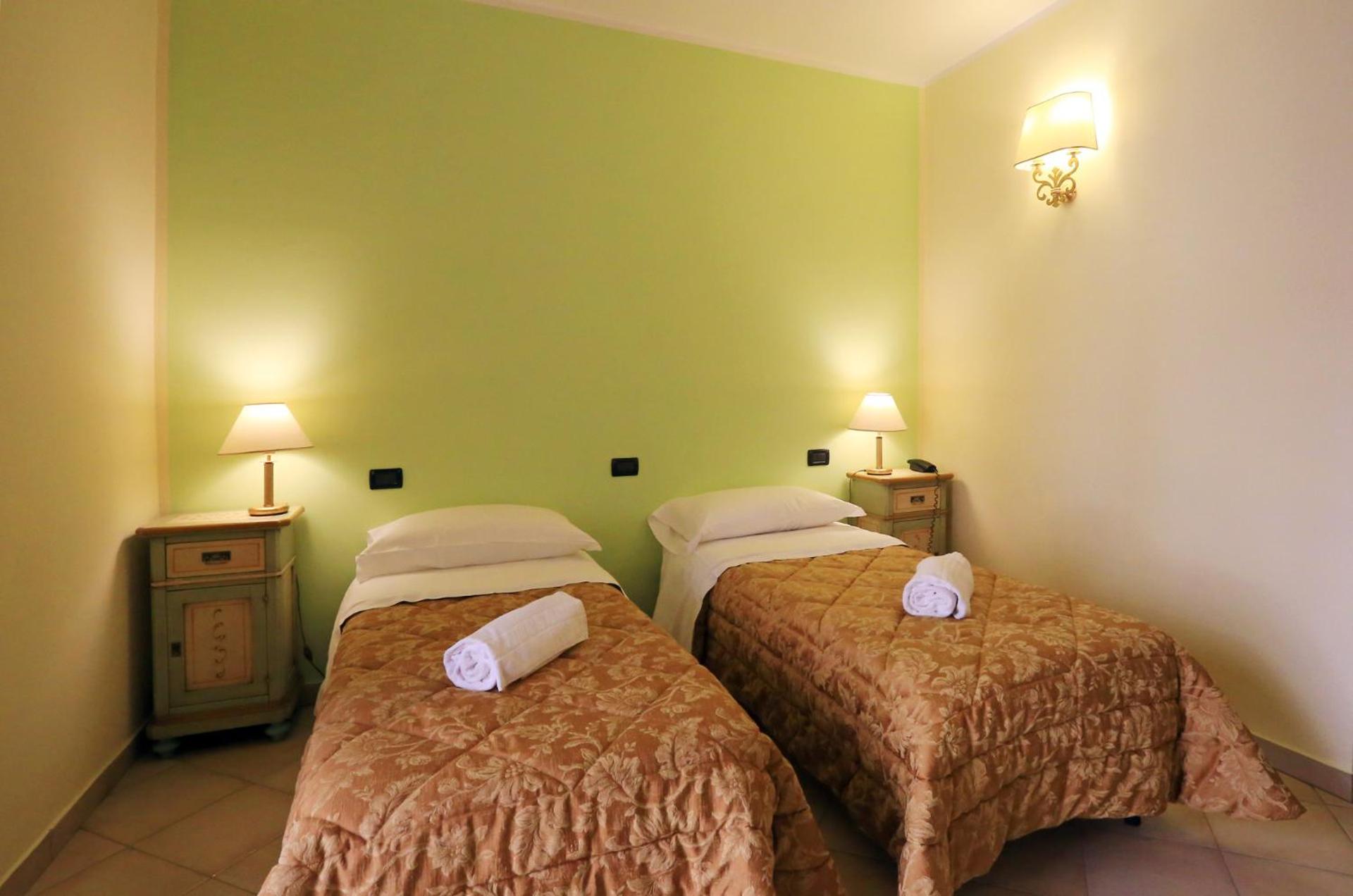 Hotel L'Aquila - Photo 14