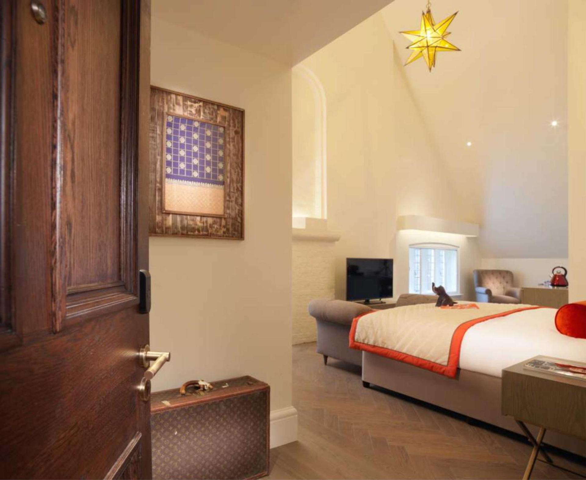 The LaLit London - Photo 96