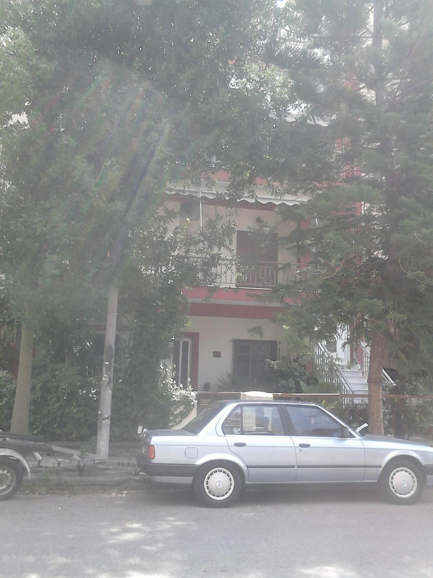 Roof-top garden apartment really well located in Athens - Photo 19