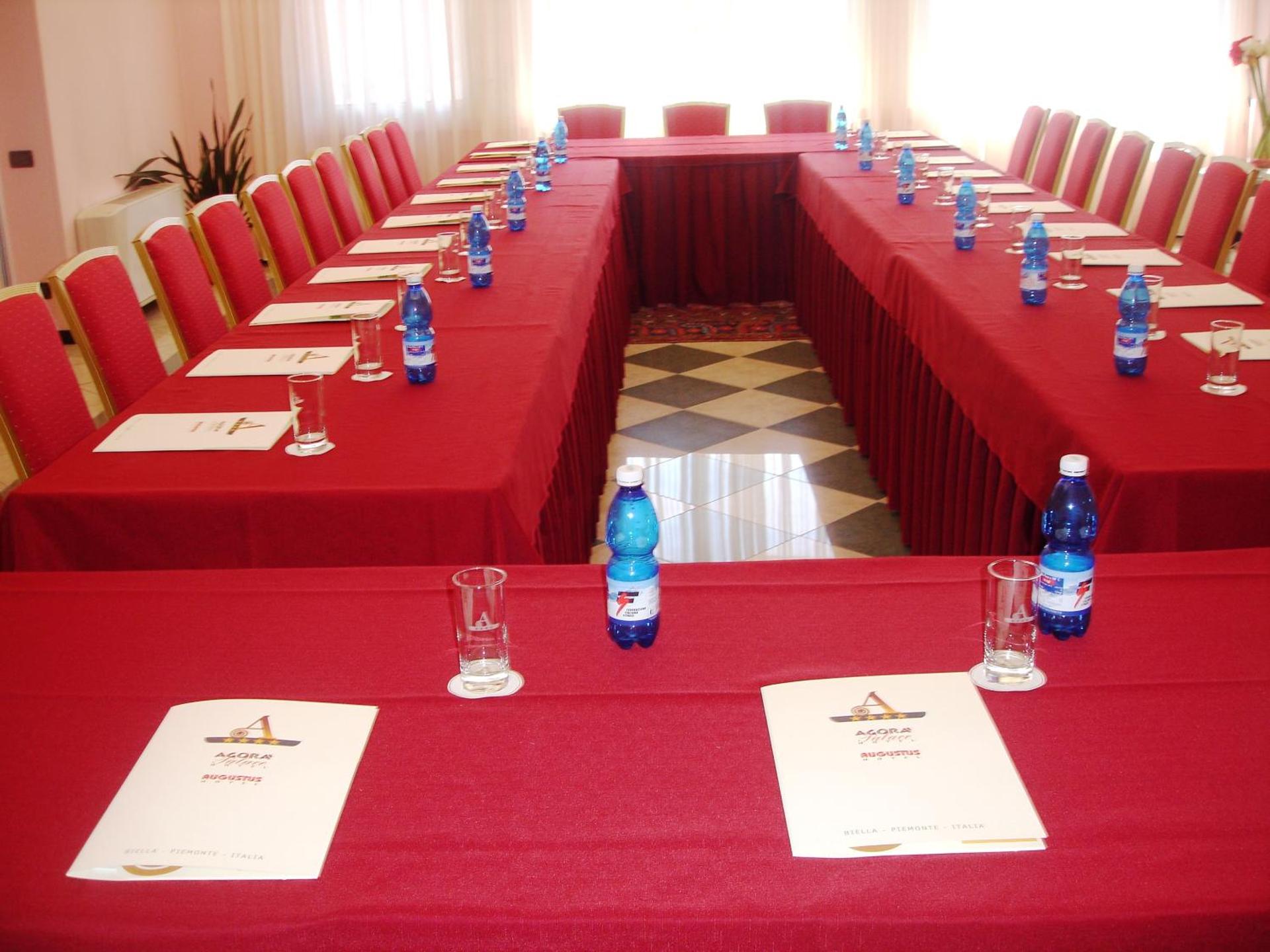 Augustus Hotel - Photo 22