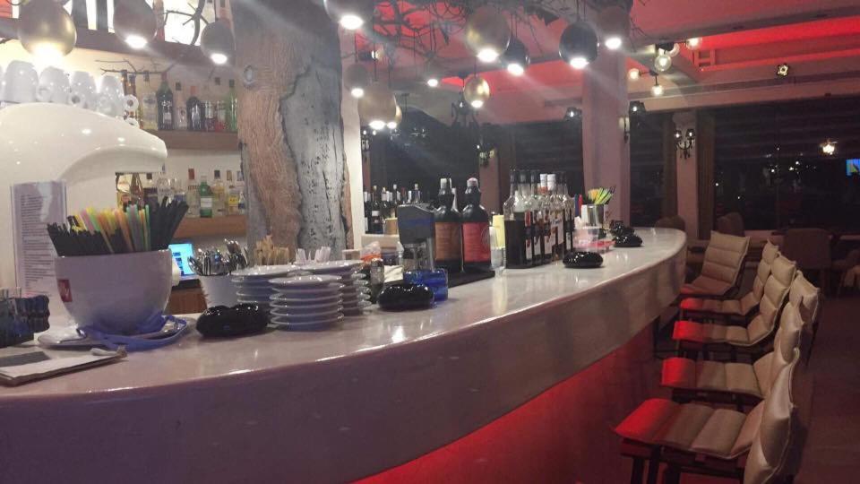 Villa Manos Hotel - Photo 76