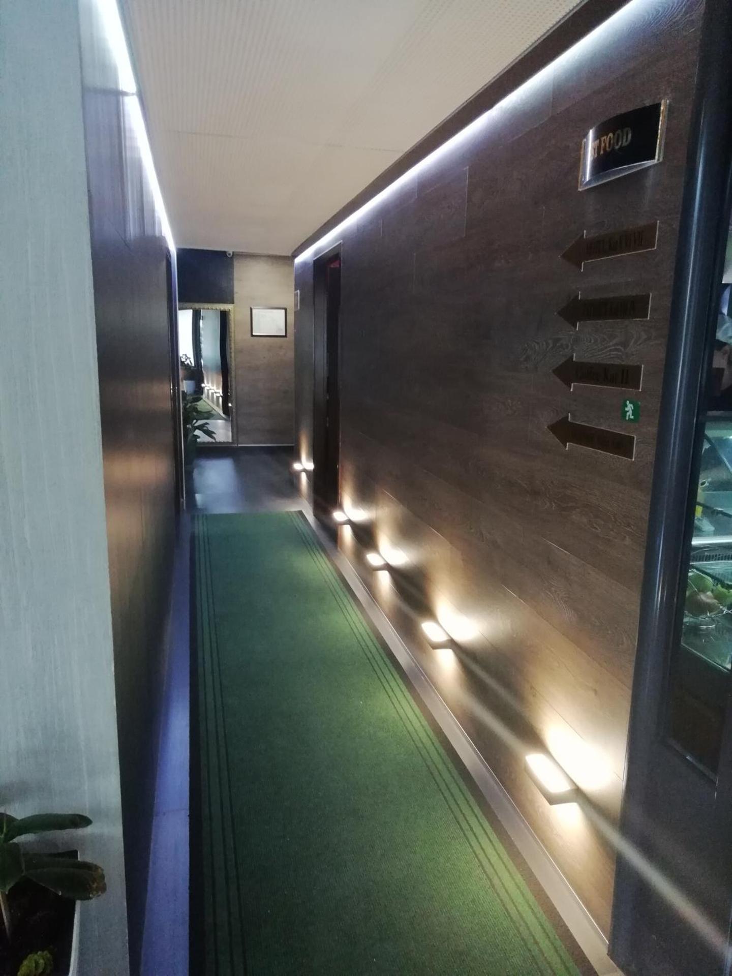 Hotel The First - Photo 8