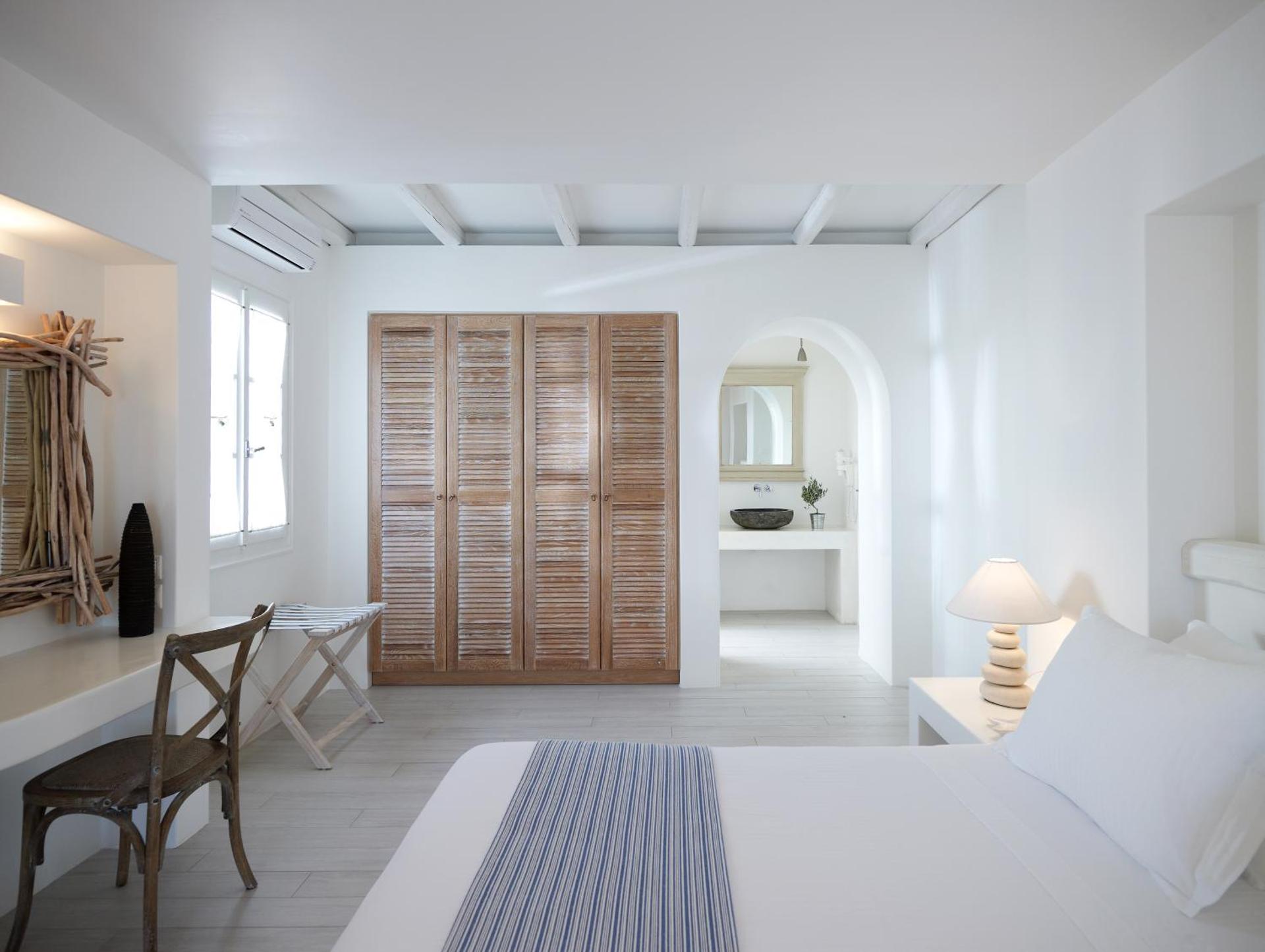 Villa Marandi Luxury Suites - Photo 2