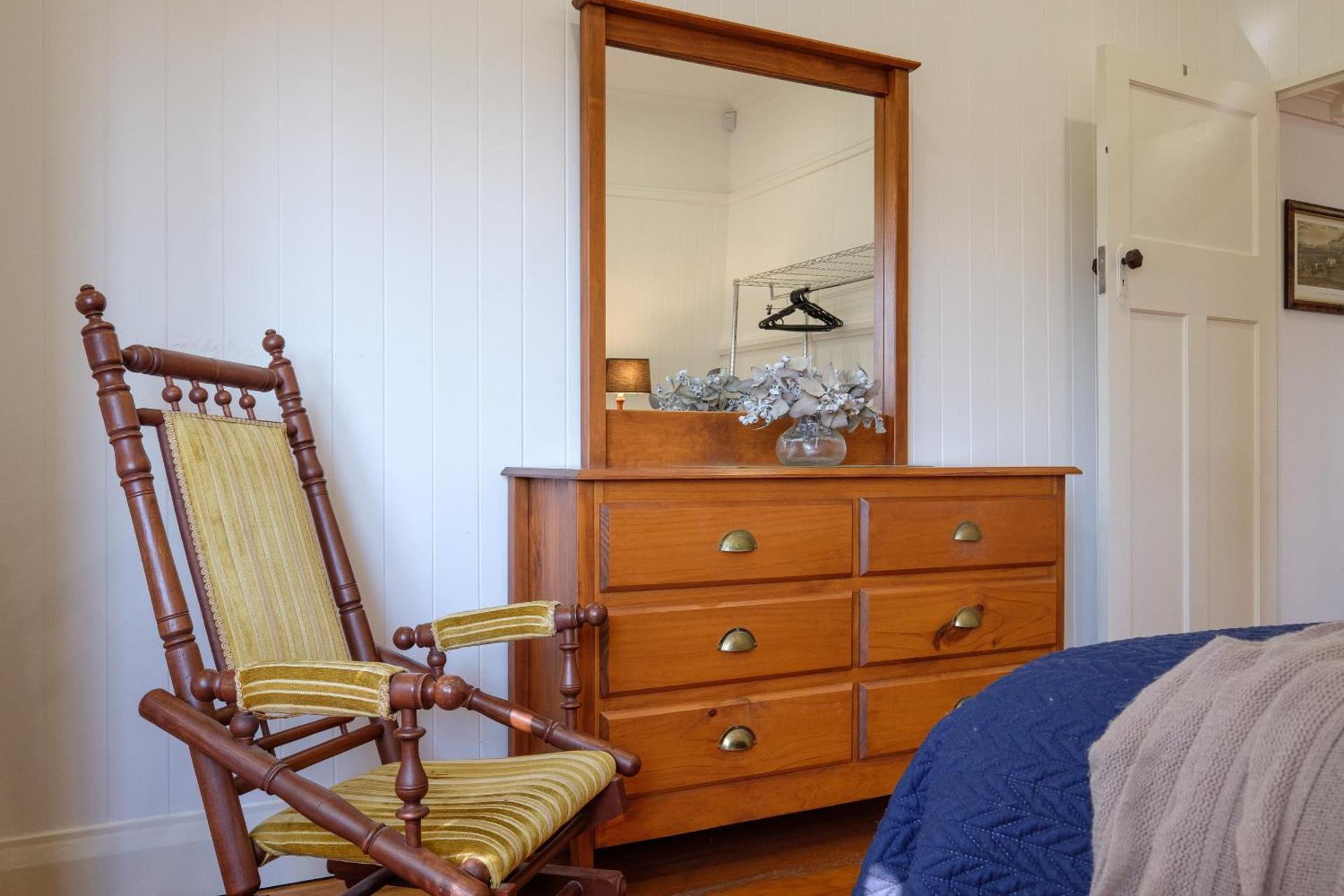 Central Cottage - Photo 5