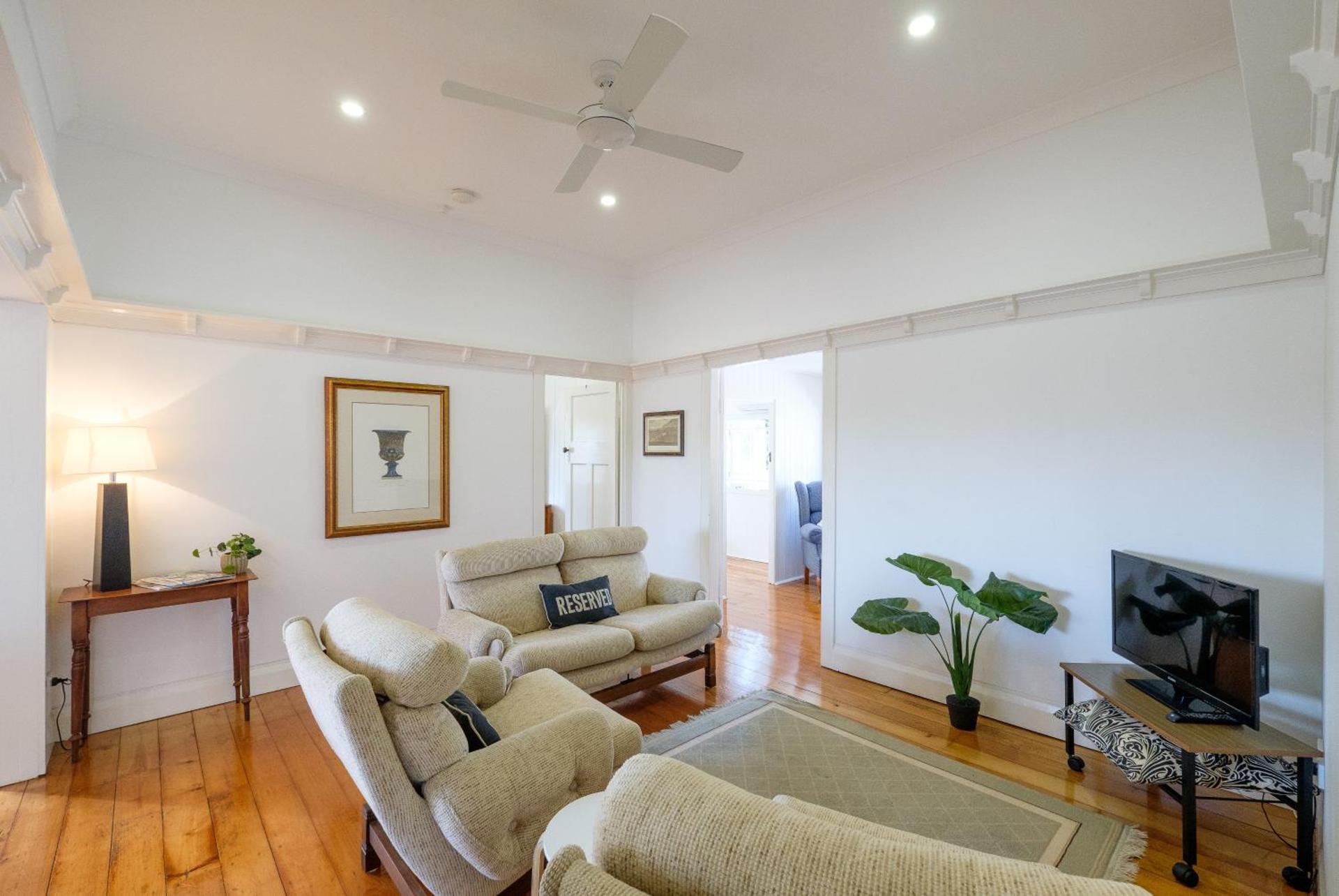 Central Cottage - Photo 12