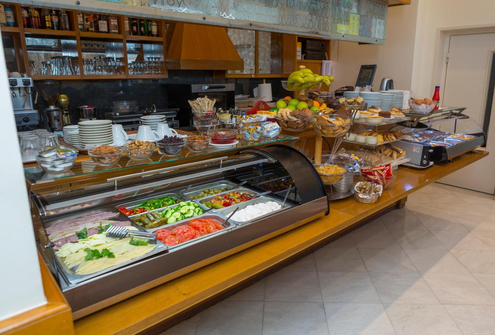 Ionian Plaza Hotel & Spa - Photo 72