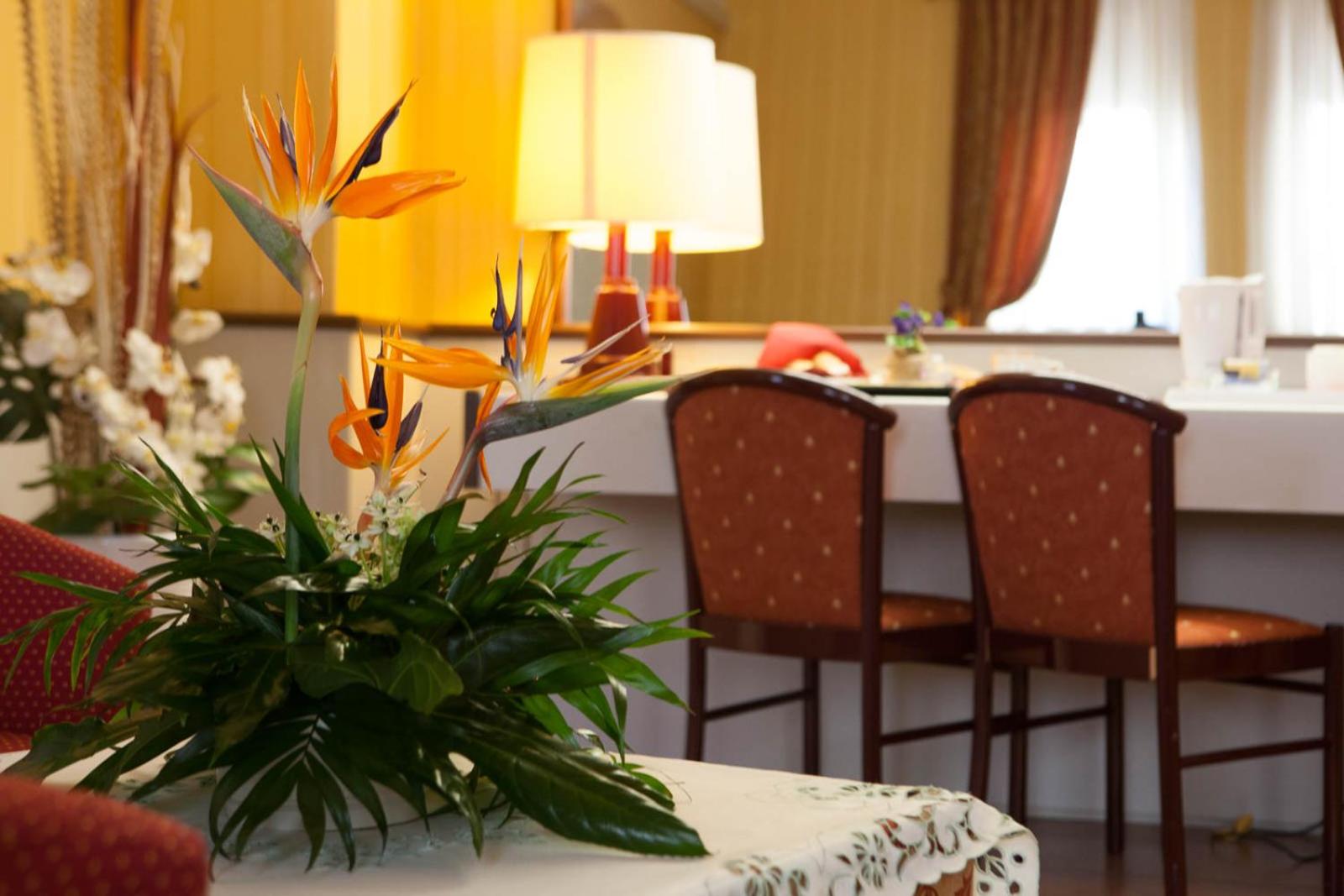 Hotel Maxim - Photo 13