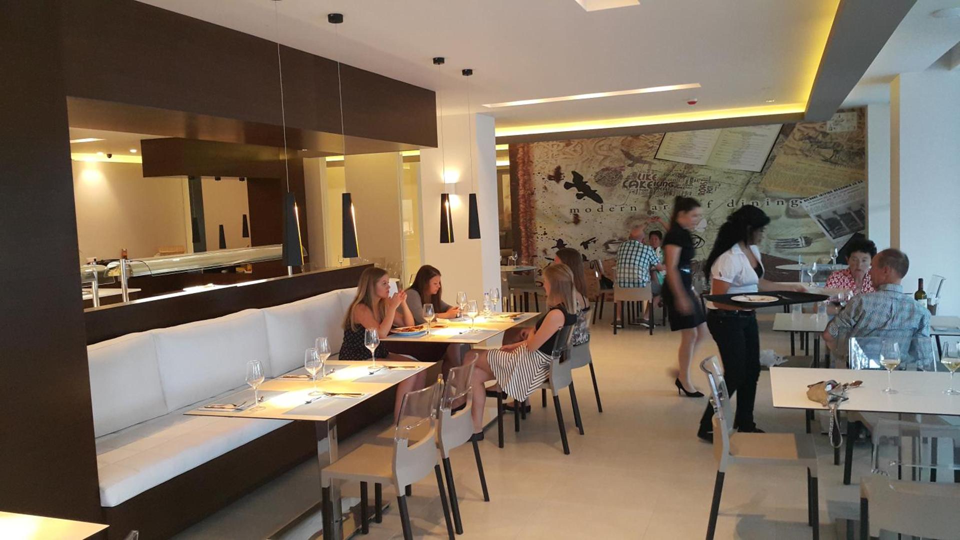 Cosmopolitan Hotel - Photo 49