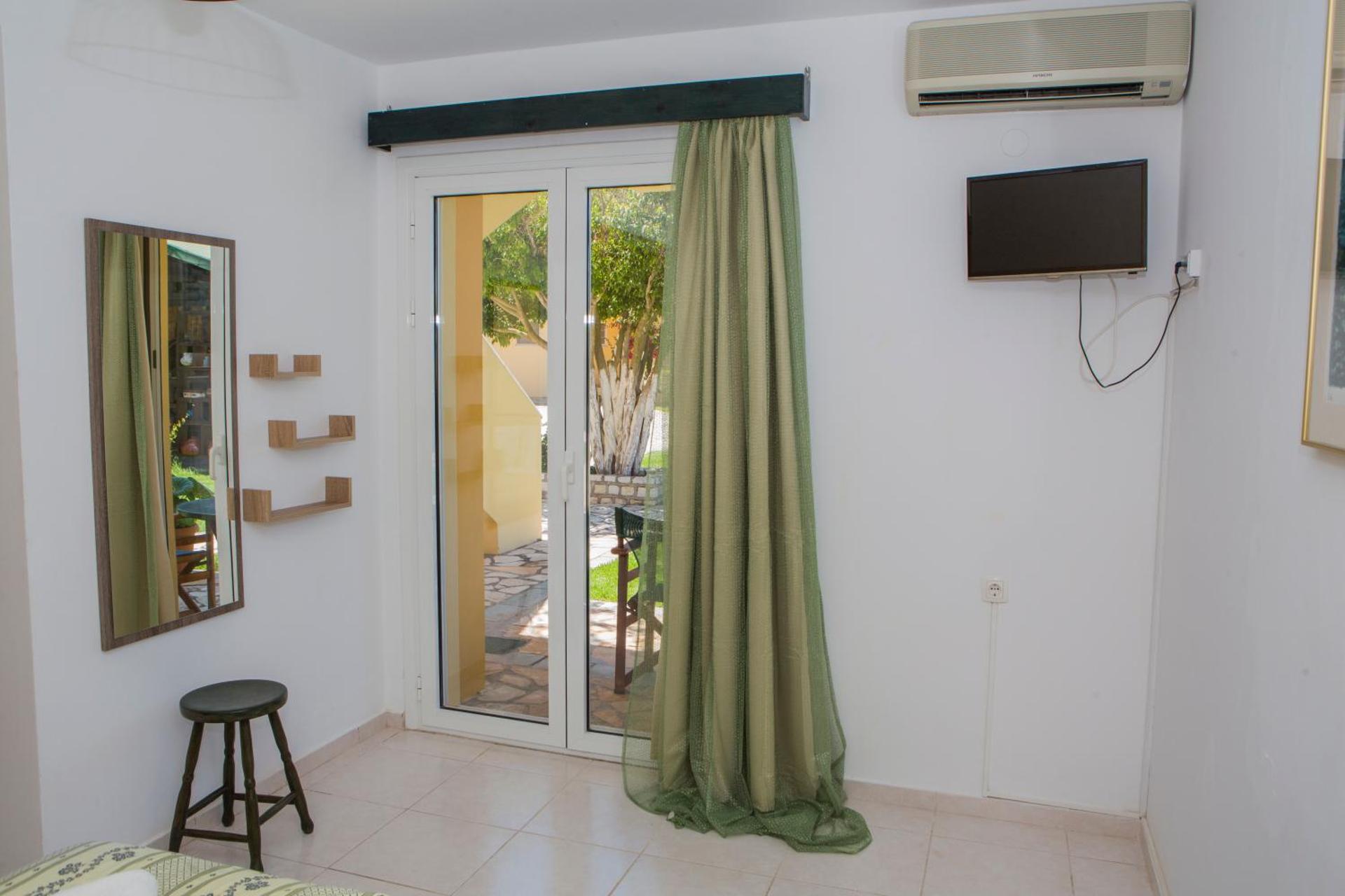 Sandy Beach Villas and Apartments - Photo 36