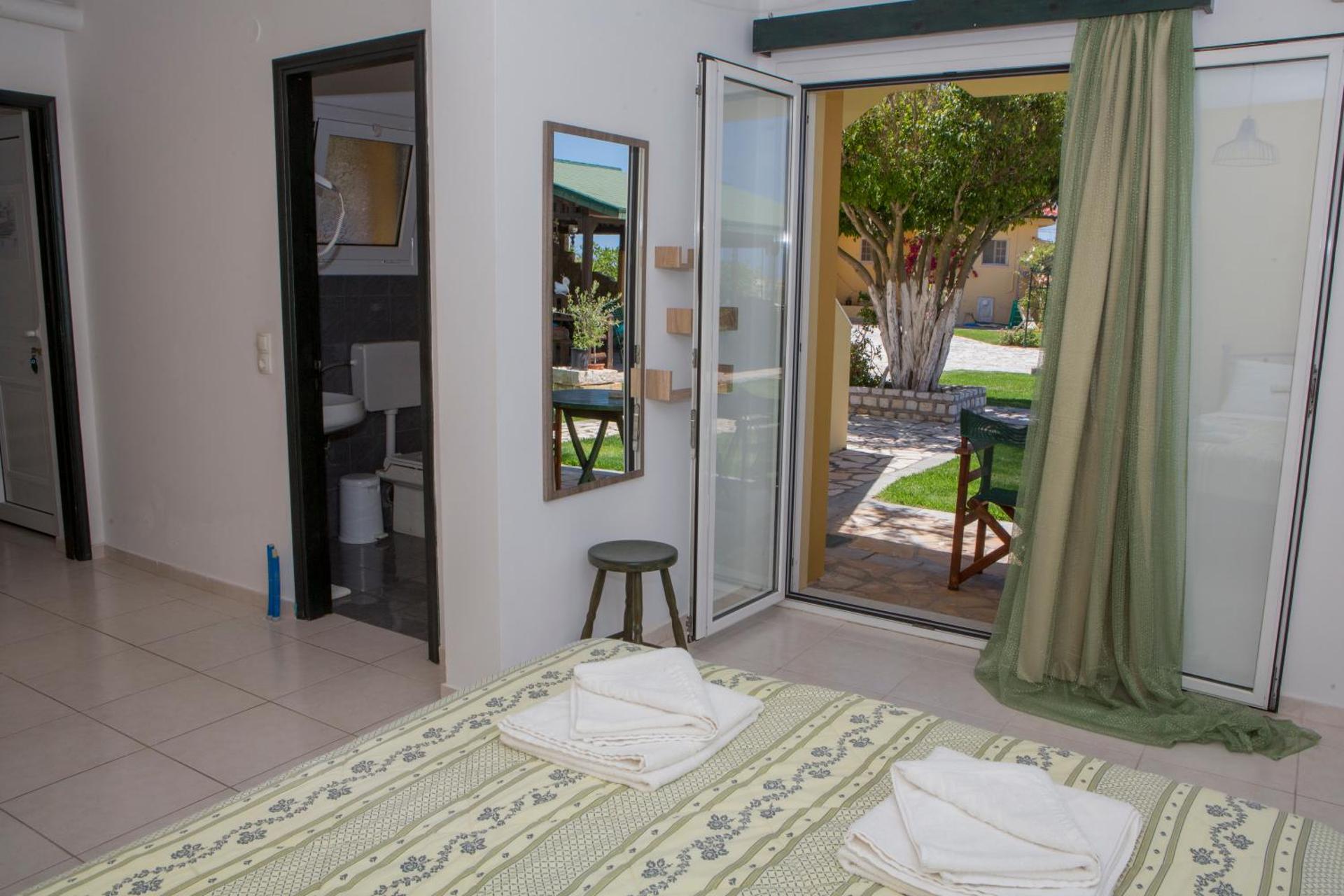 Sandy Beach Villas and Apartments - Photo 37