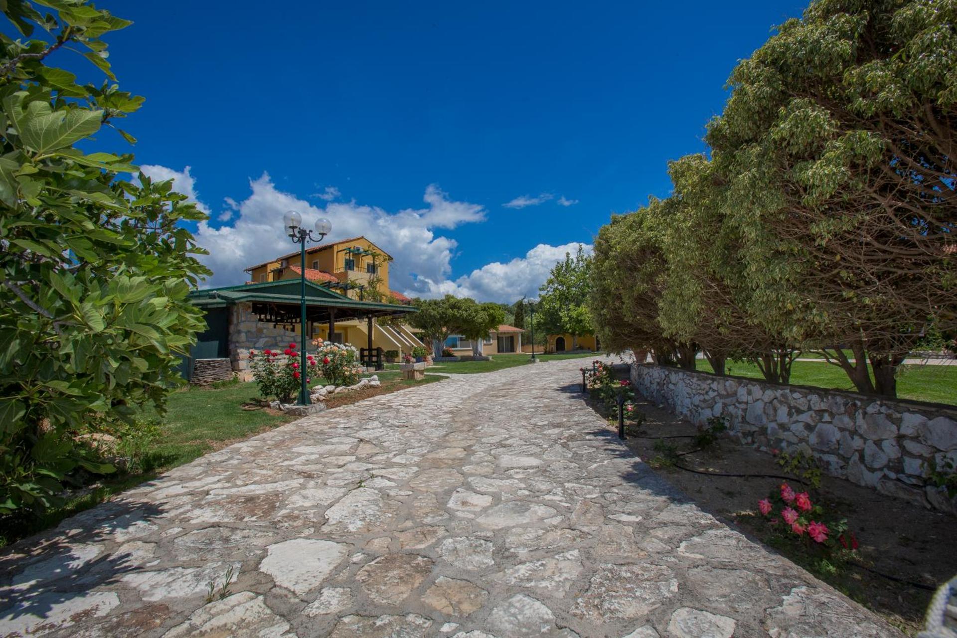 Sandy Beach Villas and Apartments - Photo 16