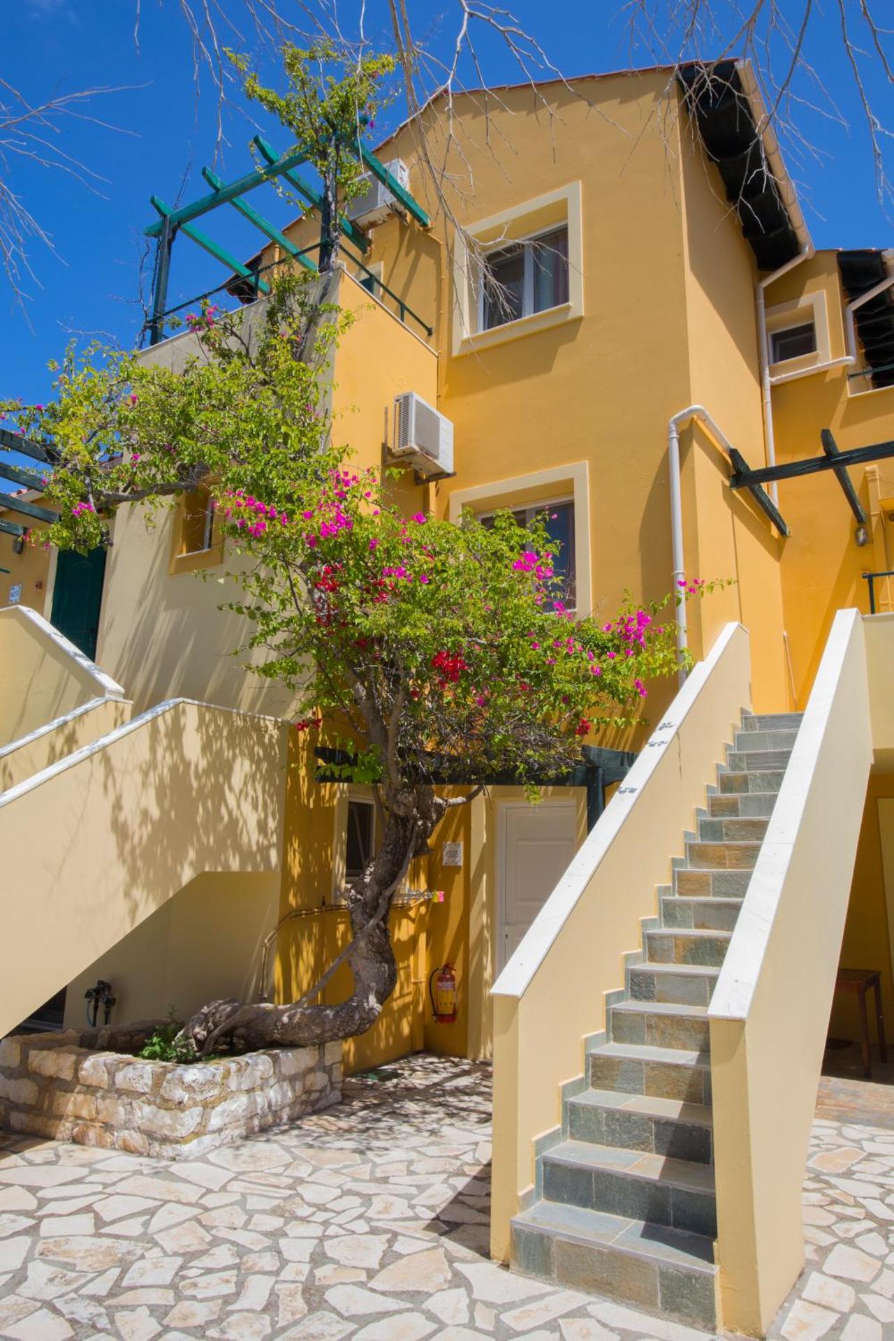 Sandy Beach Villas and Apartments - Photo 19