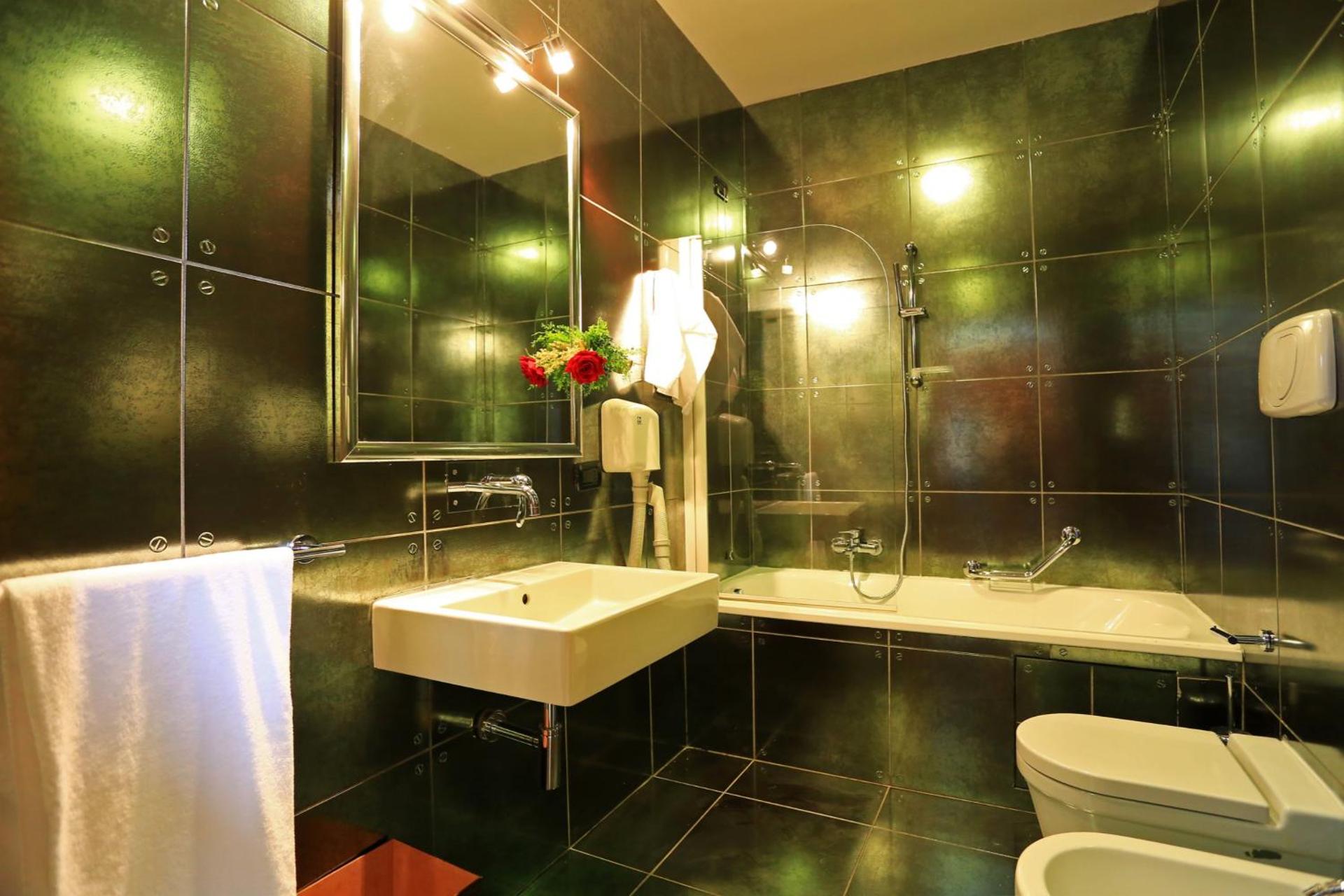 Hotel L'Aquila - Photo 39