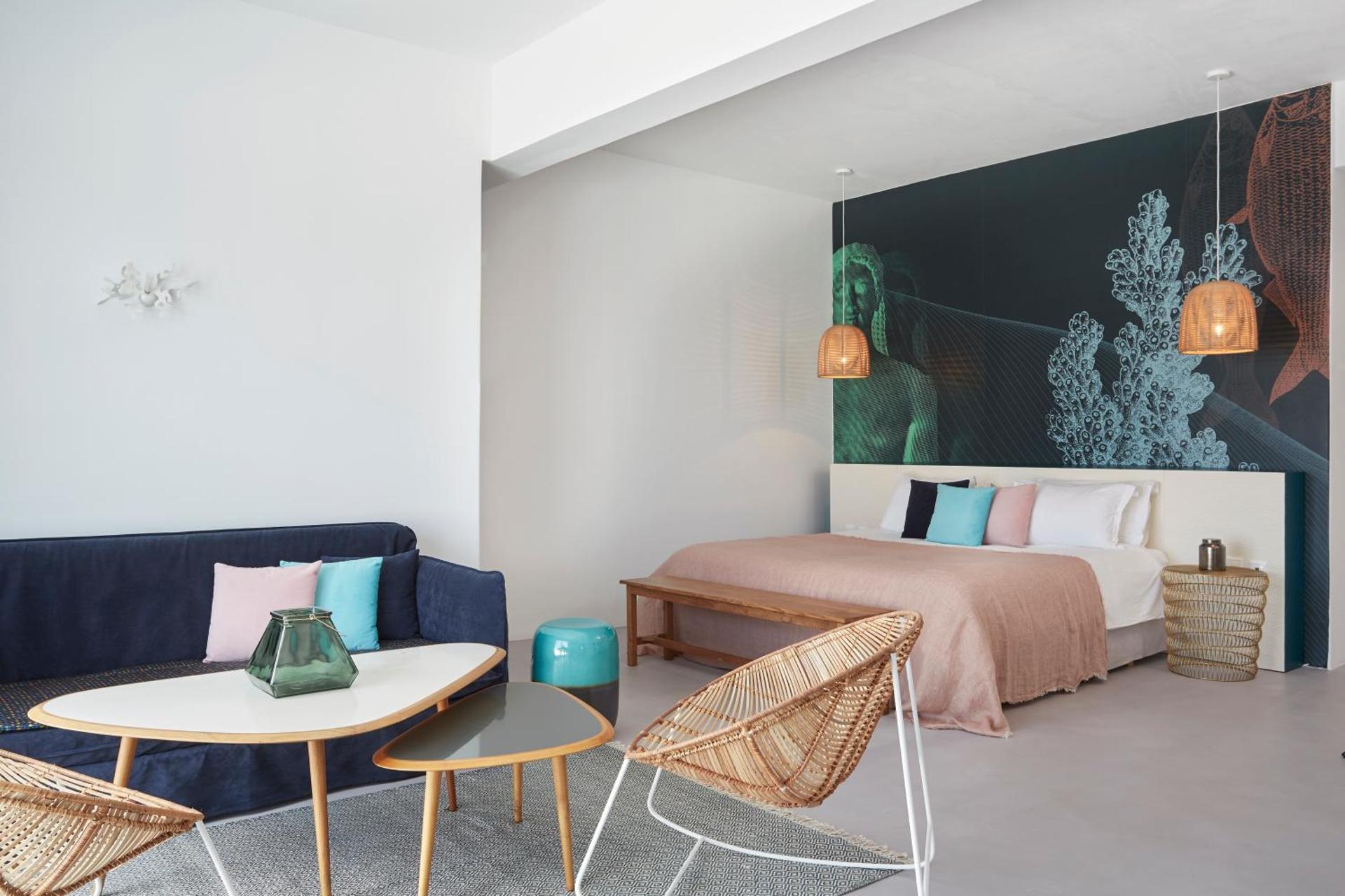 Kouros Hotel & Suites - Photo 36