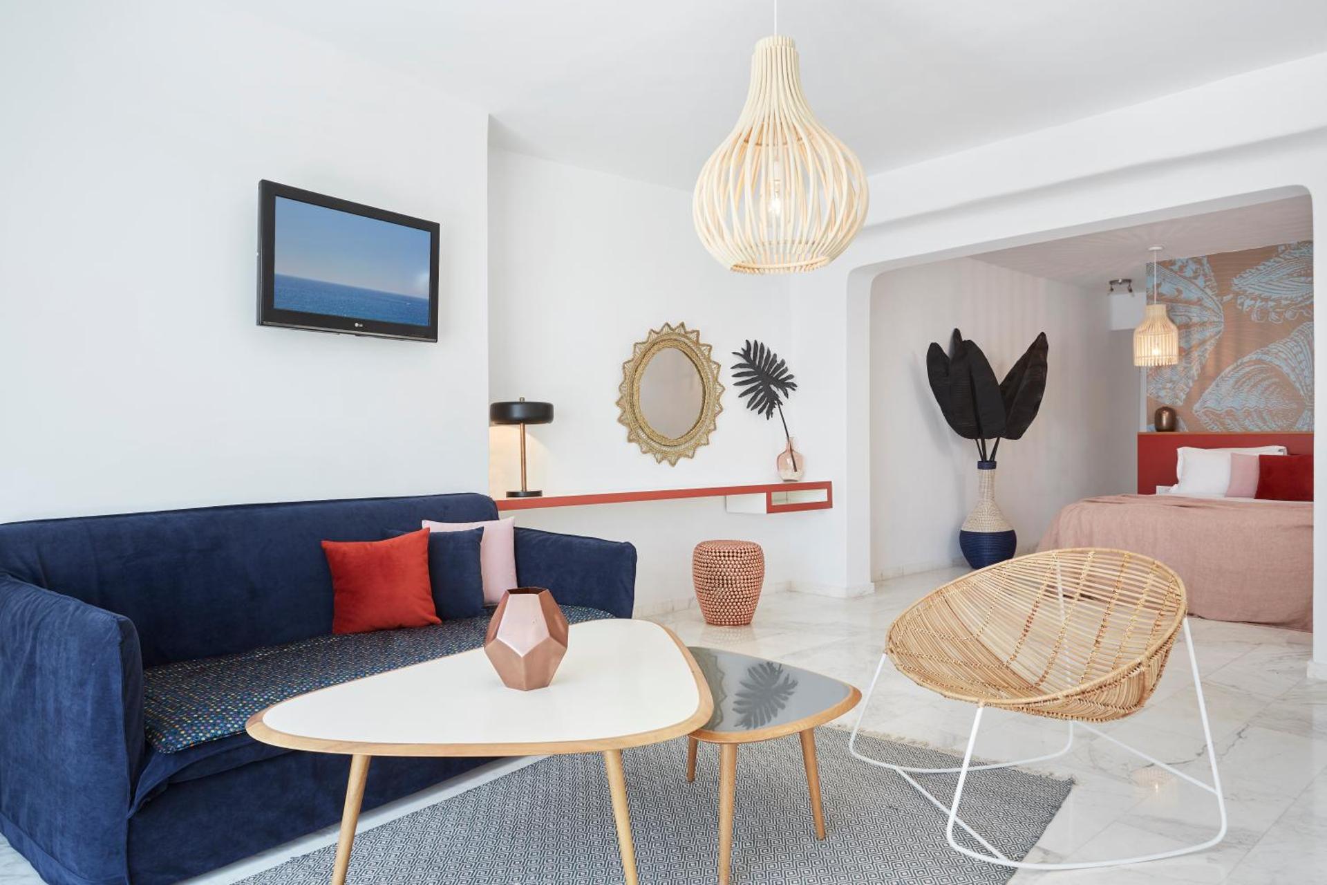 Kouros Hotel & Suites - Photo 38