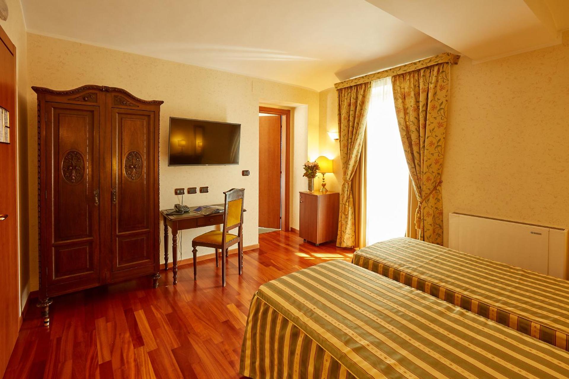 Liberty Hotel - Photo 58