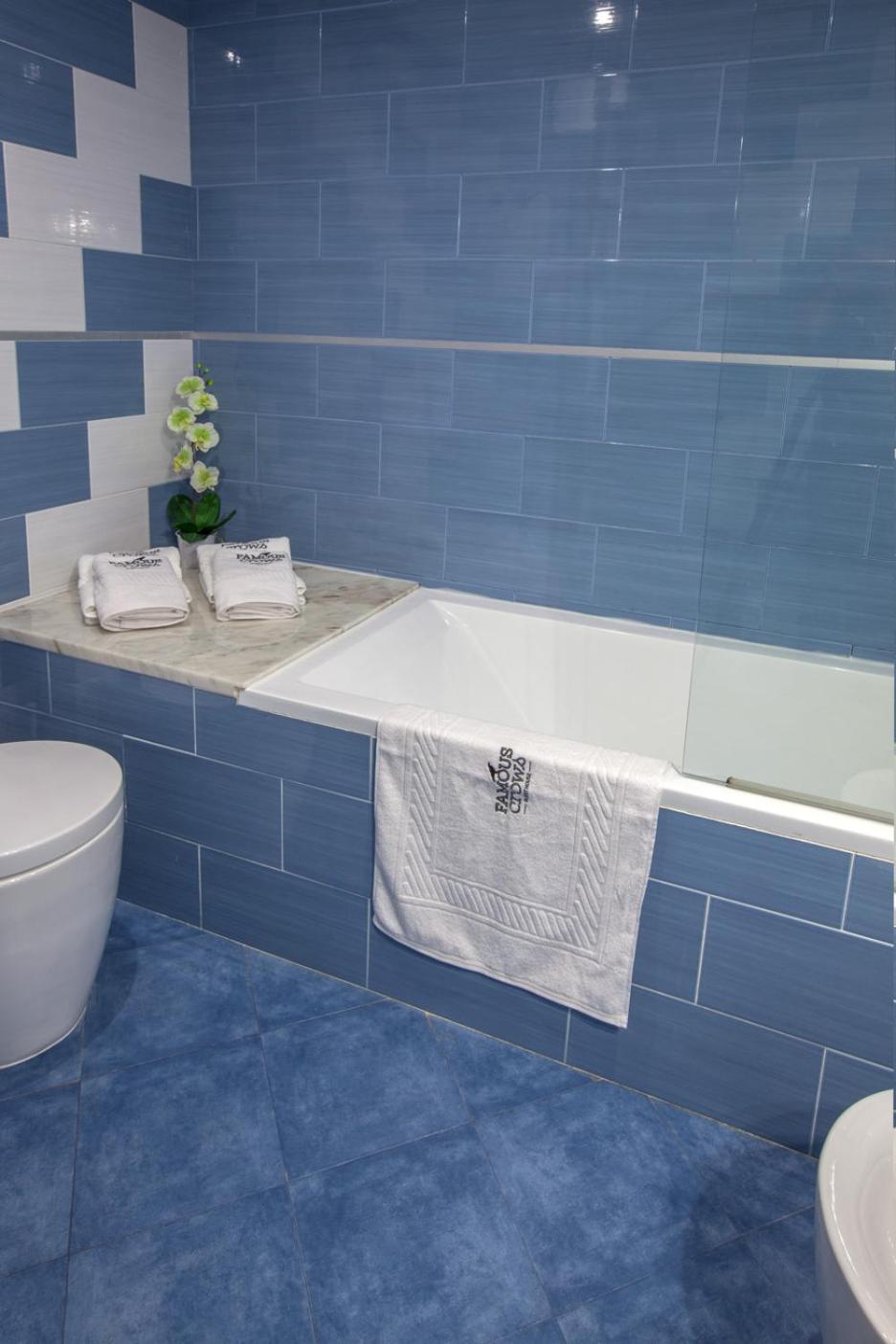 Famous Crows Lisbon Suites - Photo 7