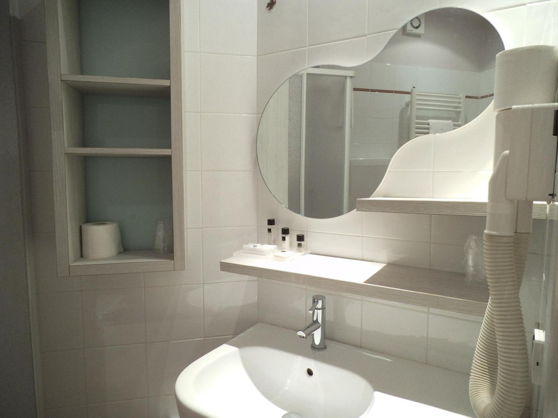 Hotel Ariston & Apartments - Photo 4