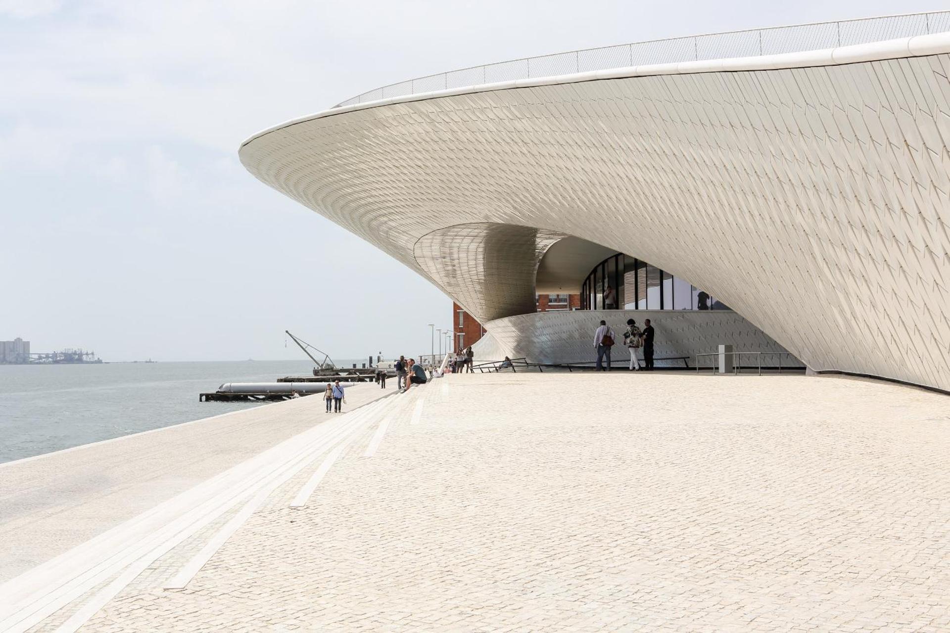 Famous Crows Lisbon Suites - Photo 100