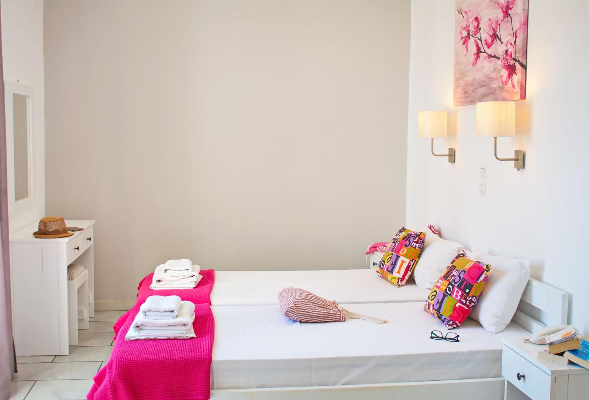 Camara Hotel - Photo 17