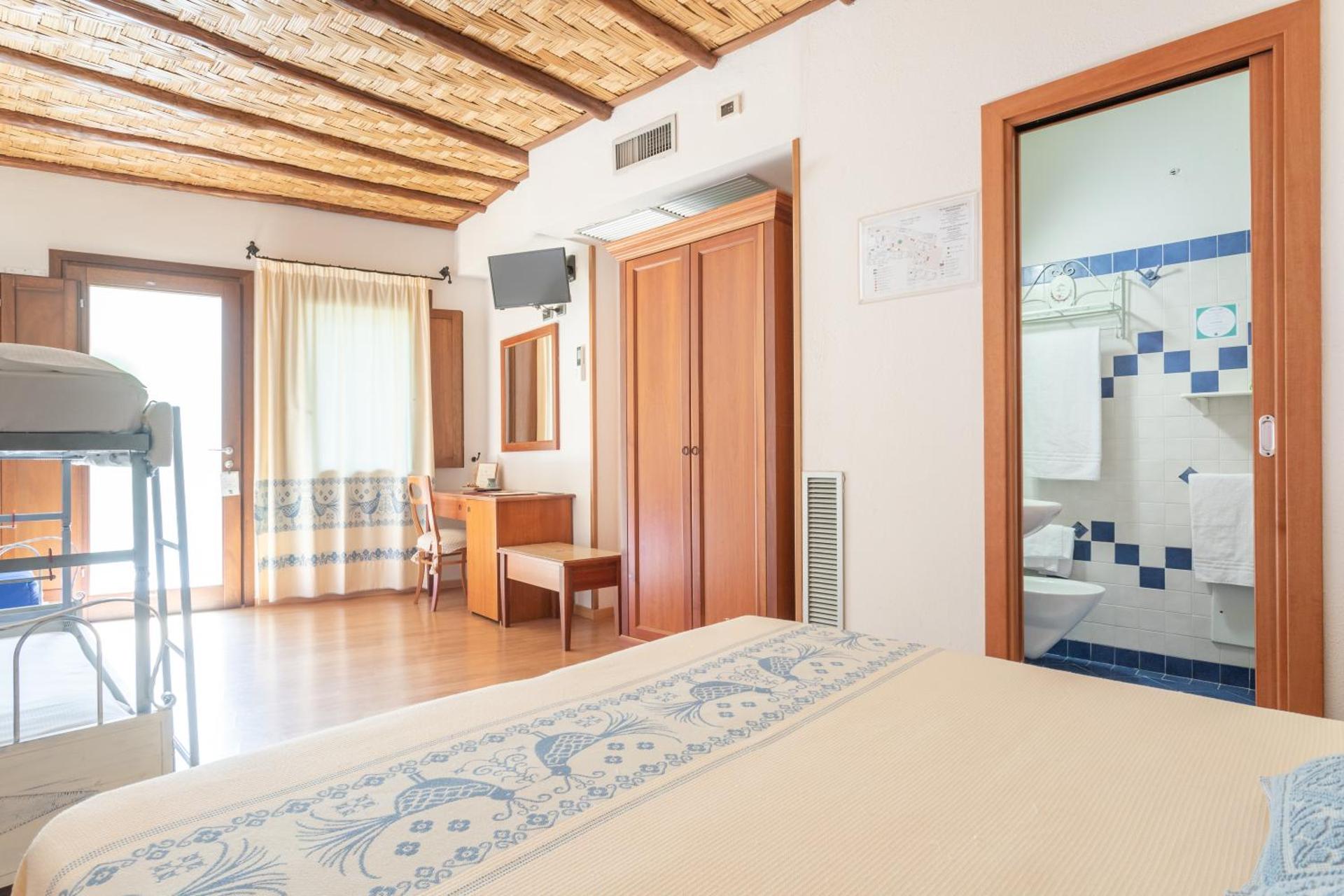 Hotel Villa Canu - Photo 11