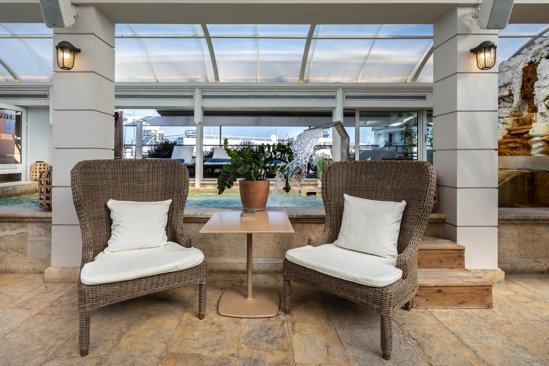 Coral Hotel Athens - Photo 122