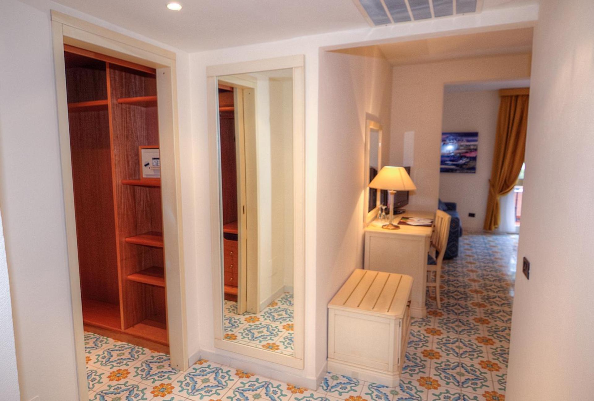 Hotel Hermitage - Photo 77