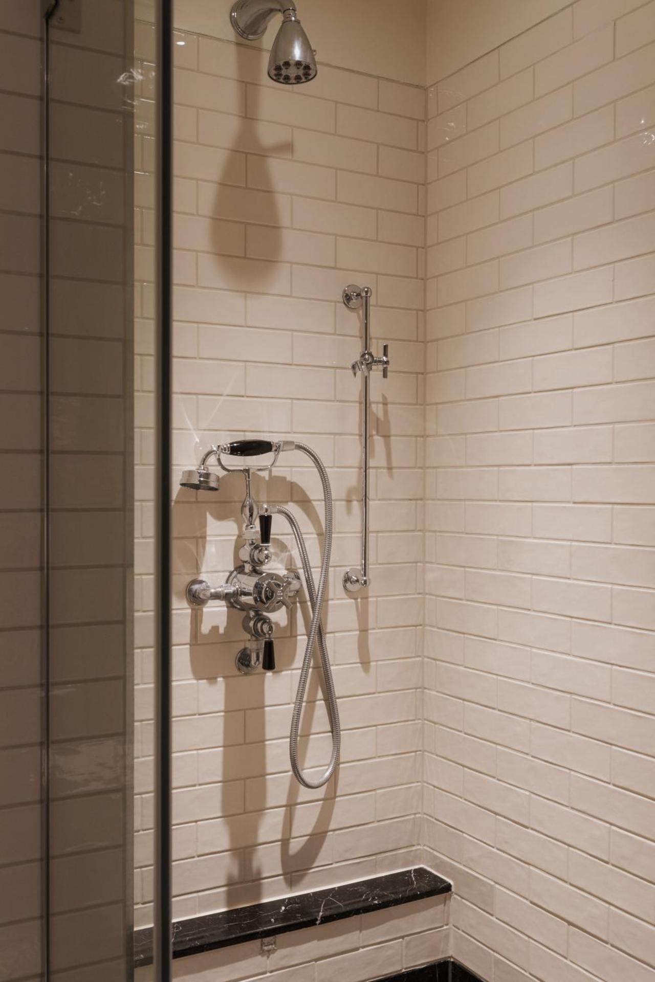 The LaLit London - Photo 93