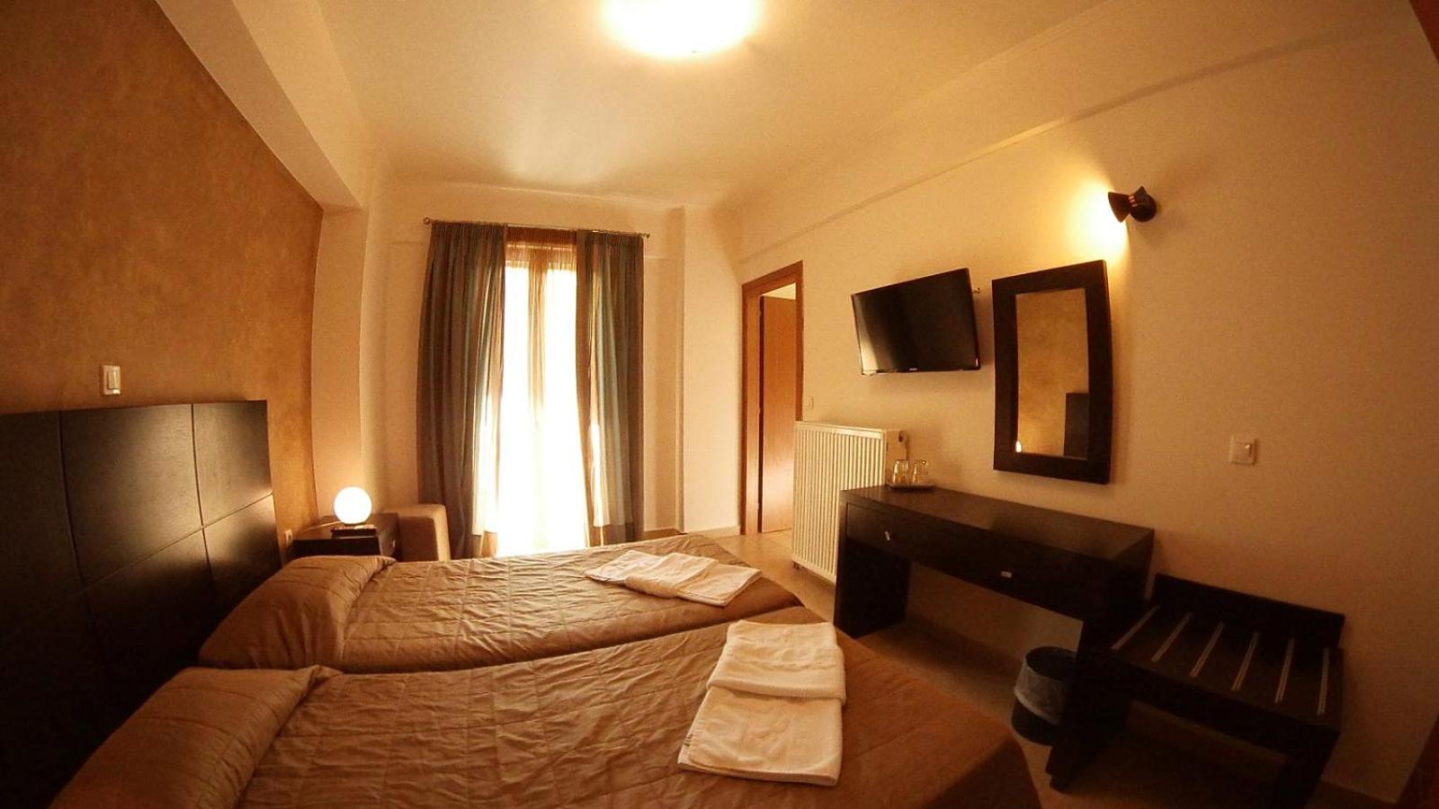 Ahilion Hotel - Photo 4