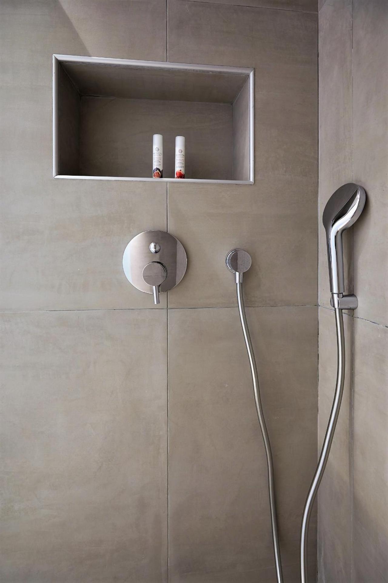 Vigla Hotel - Photo 20