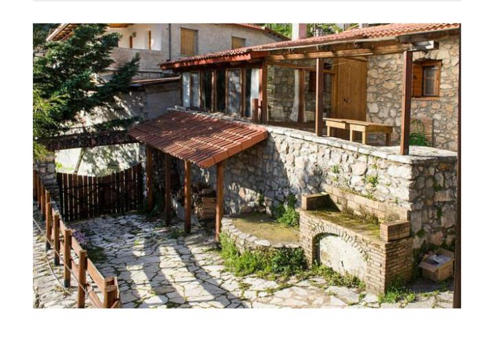 Stone house on the rock - Photo 26