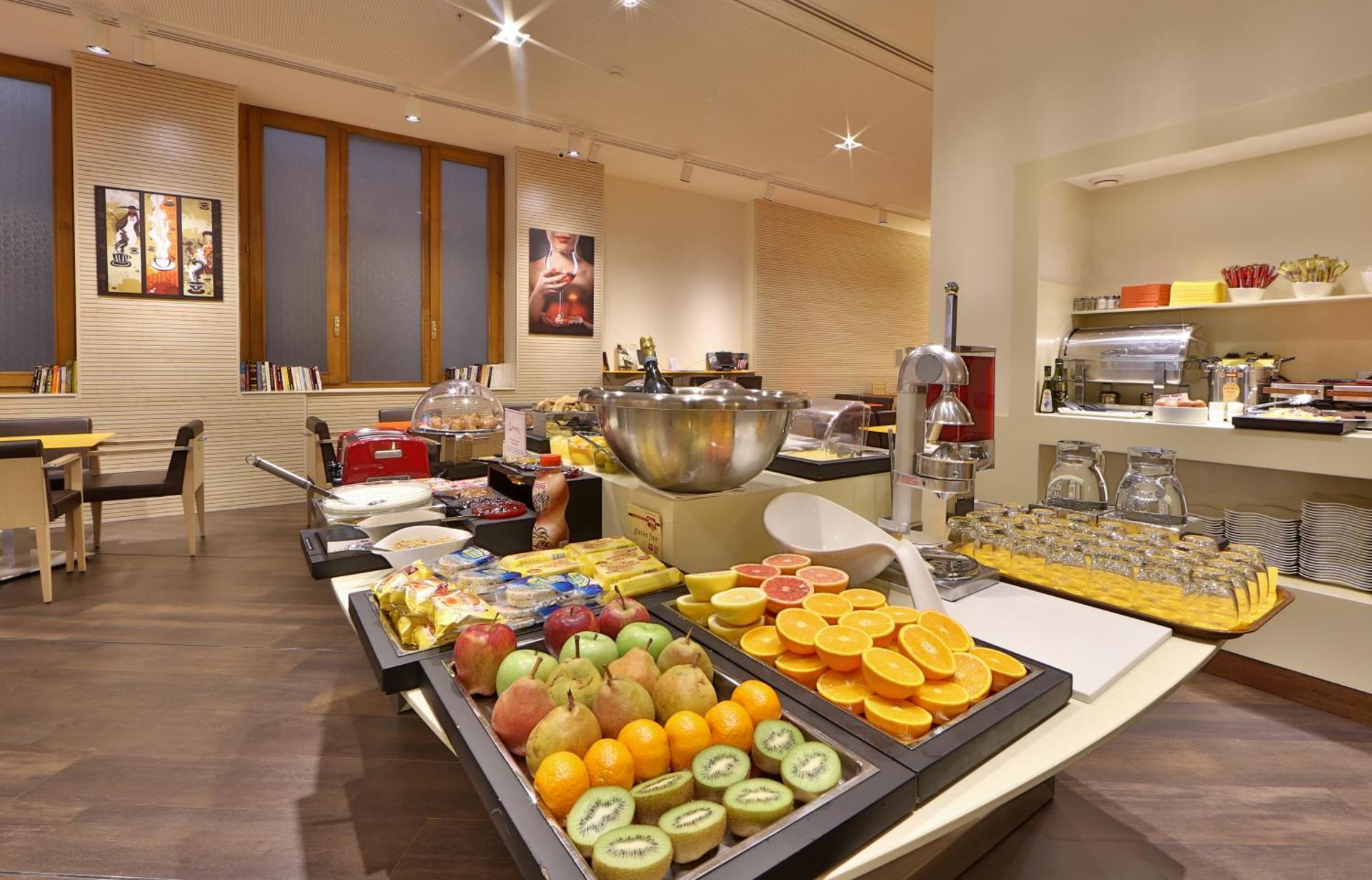 Best Western Plus City Hotel - Photo 98