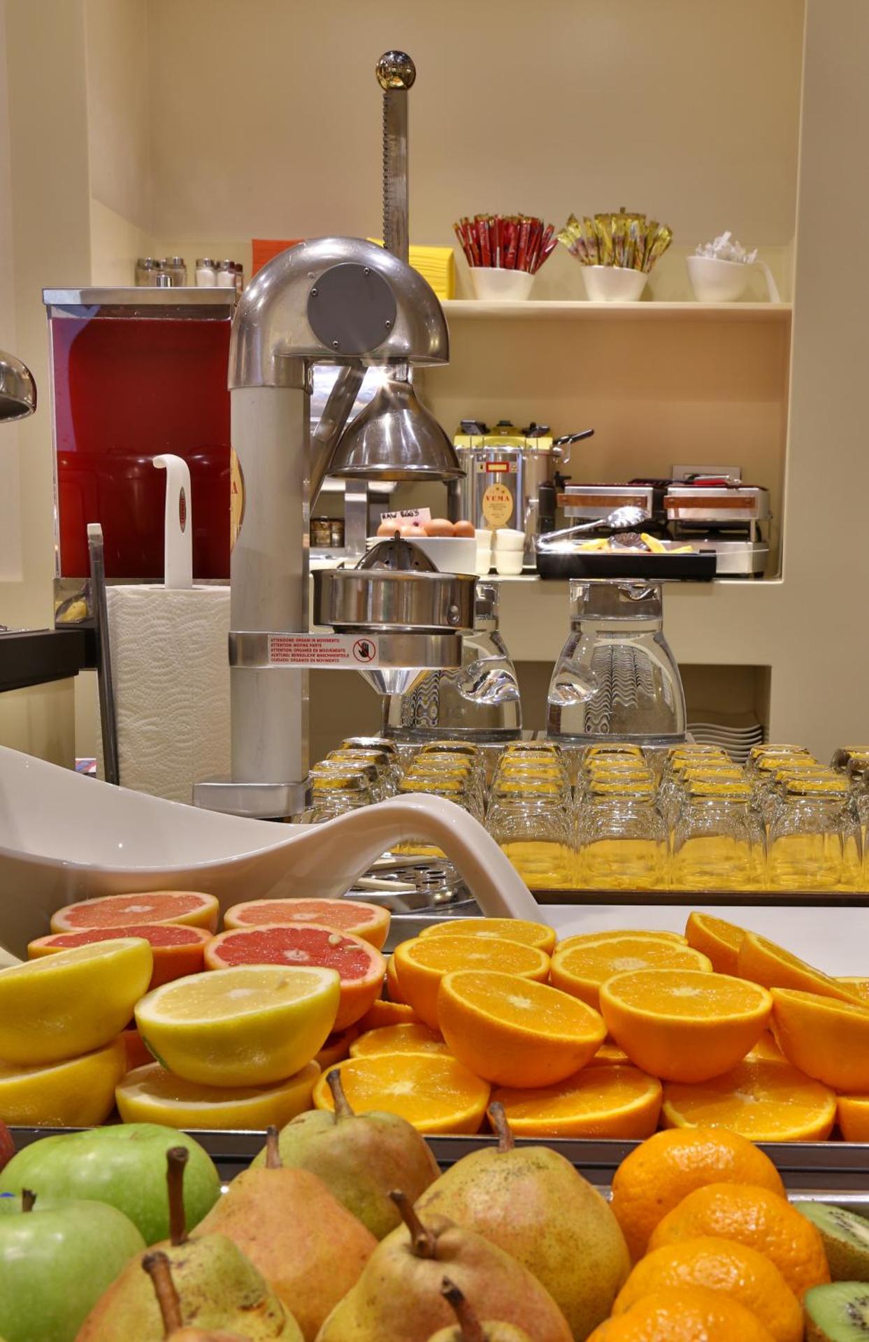 Best Western Plus City Hotel - Photo 100