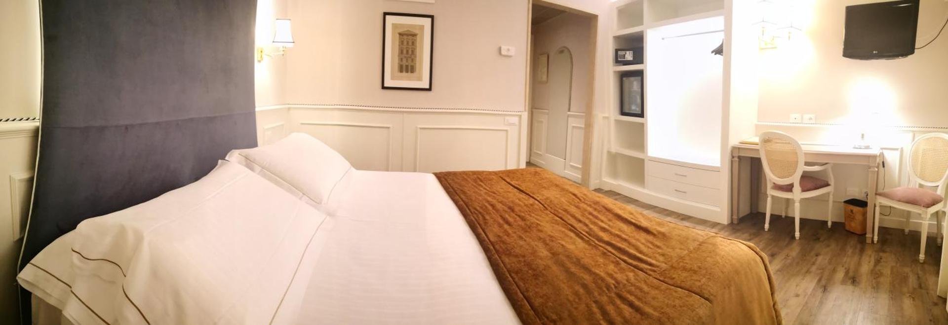 Hotel San Luca - Photo 33