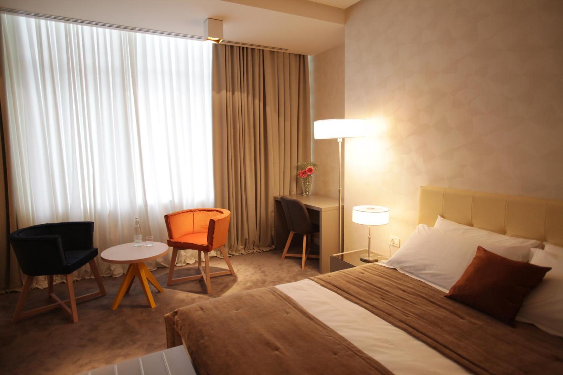 Best Western Premier Ark Hotel - Photo 53