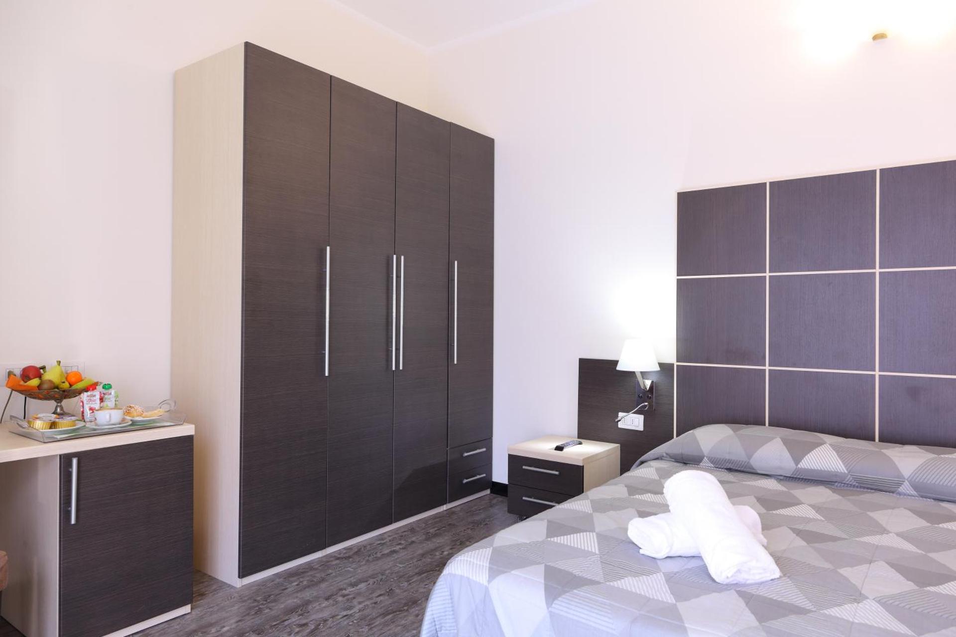 Hotel Ferrari - Photo 16