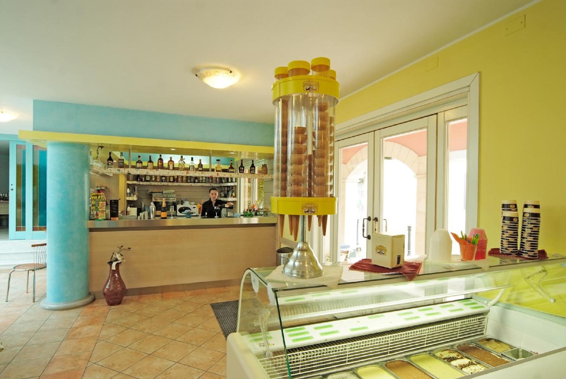 Hotel Del Corso - Photo 6