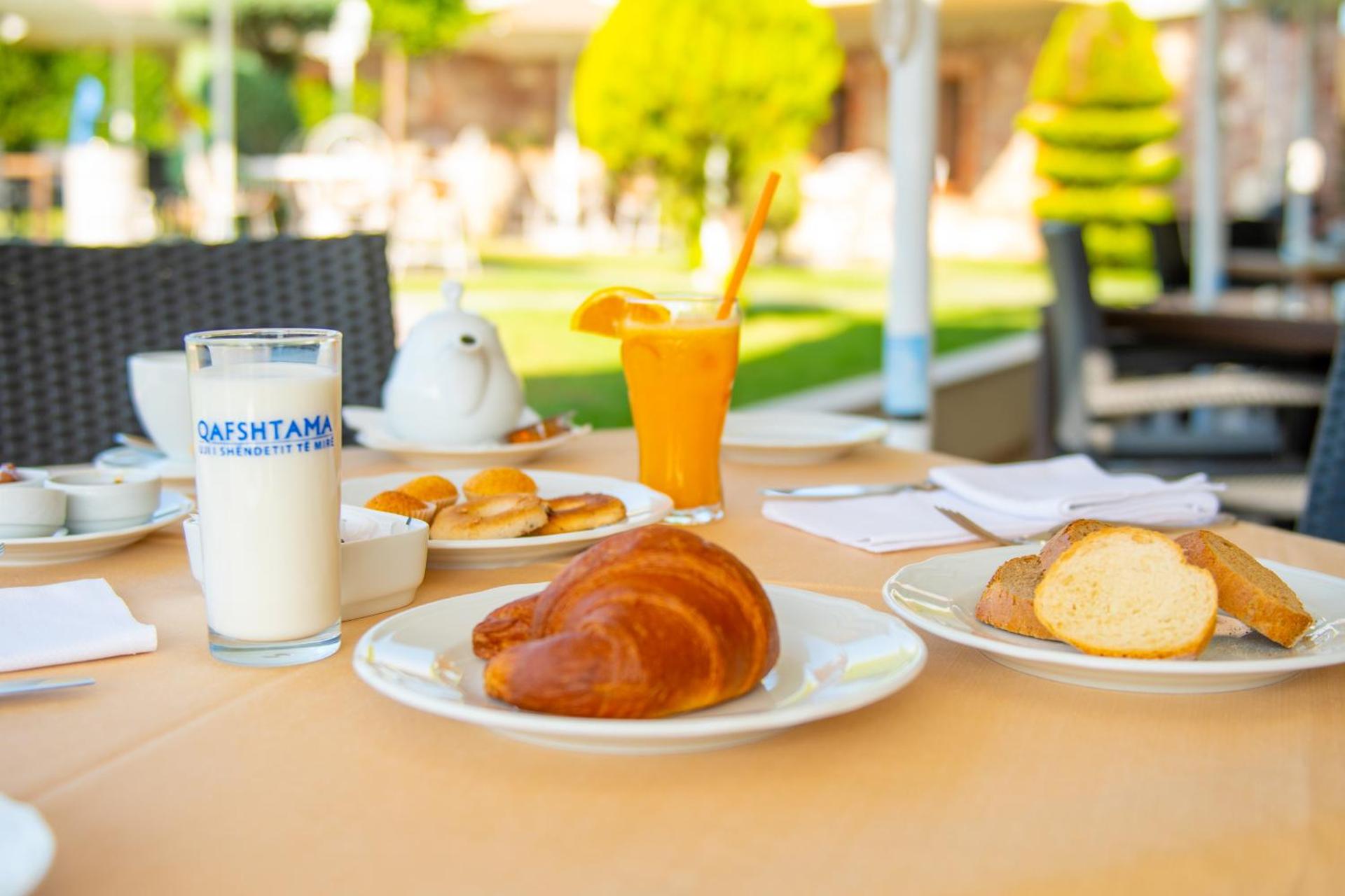 Hotel Airport Tirana - Photo 10