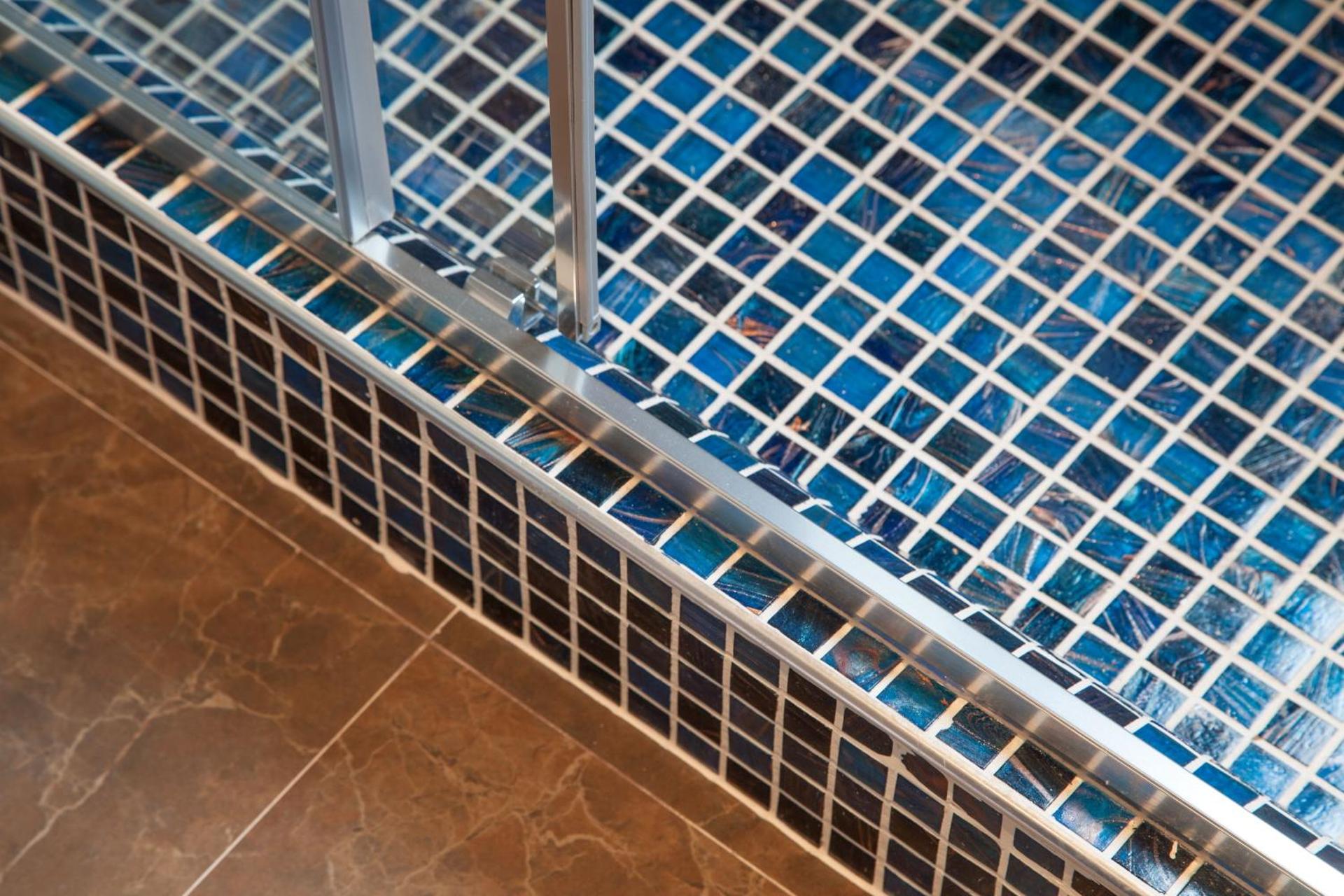 Floris Hotel - Photo 24