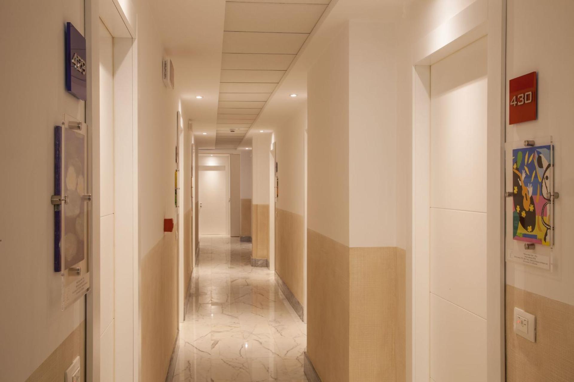 Floris Hotel - Photo 164