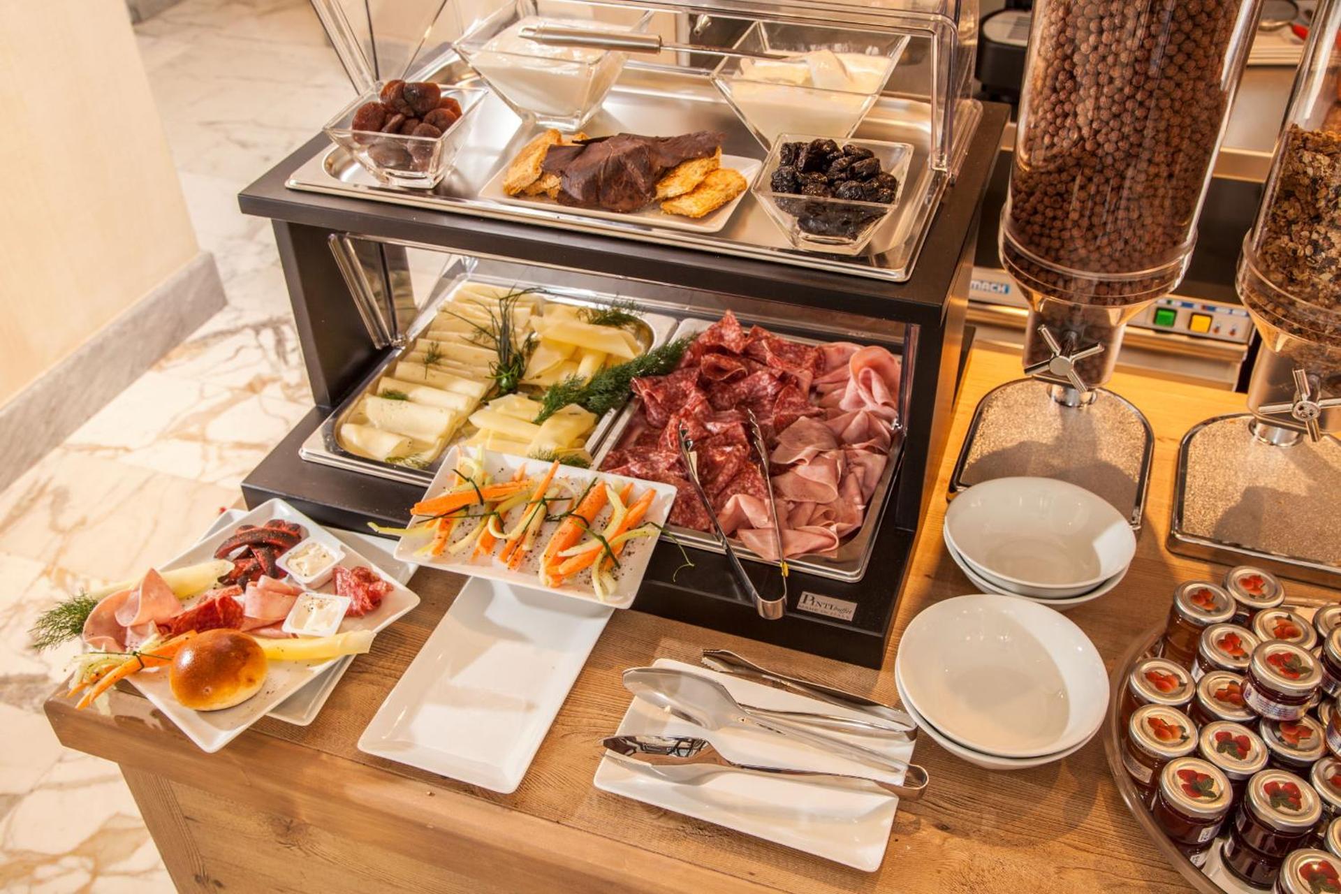 Floris Hotel - Photo 132