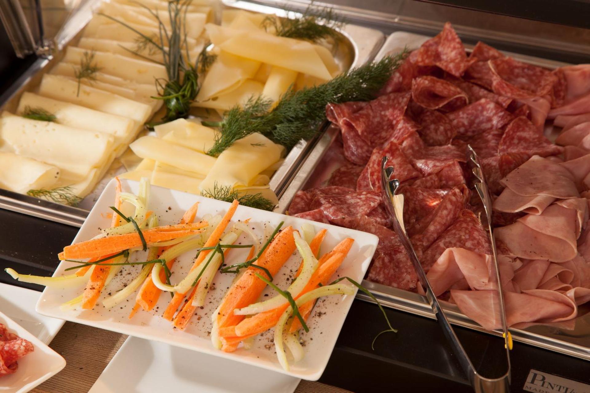 Floris Hotel - Photo 159