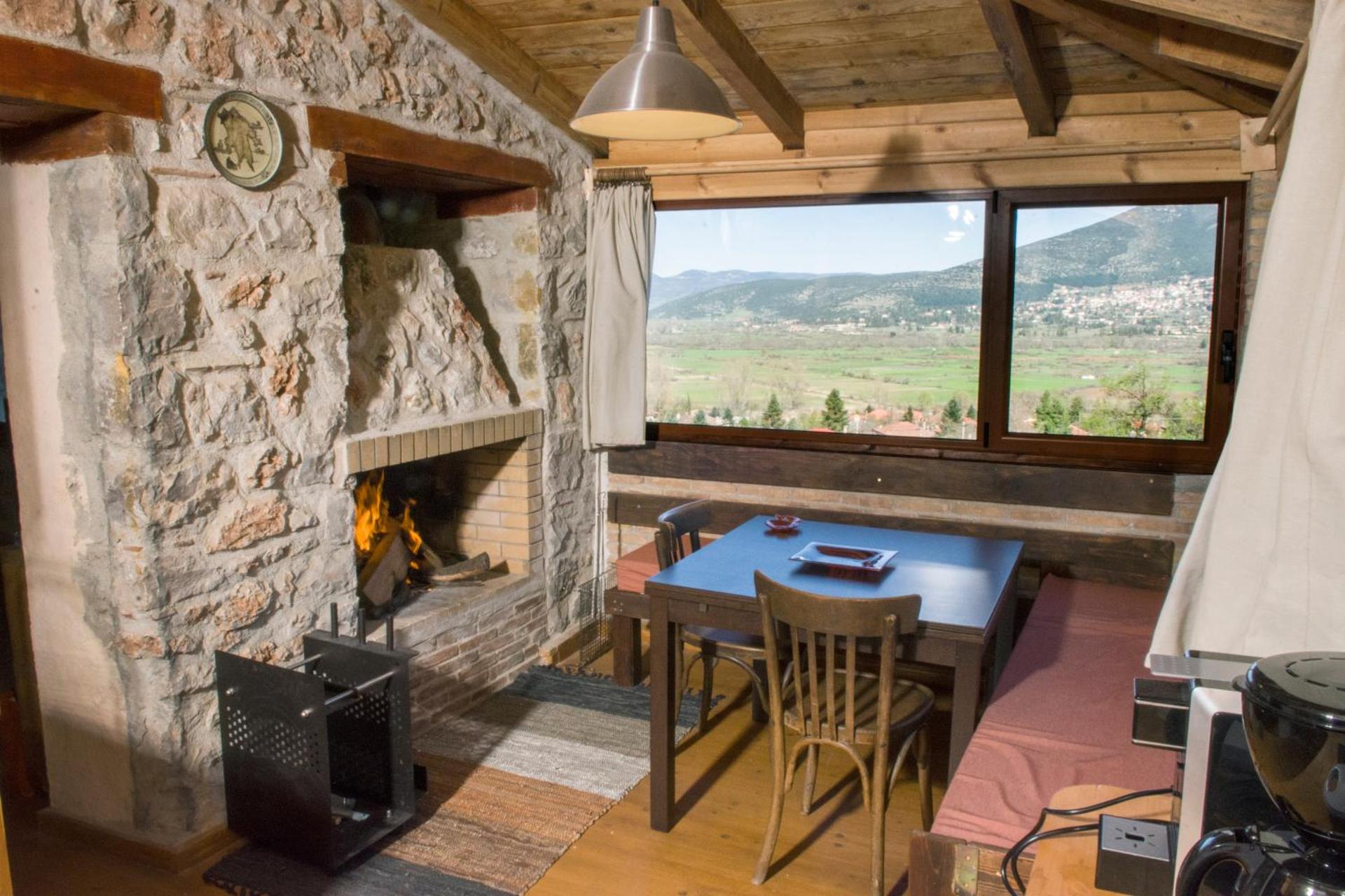 Stone house on the rock - Photo 50