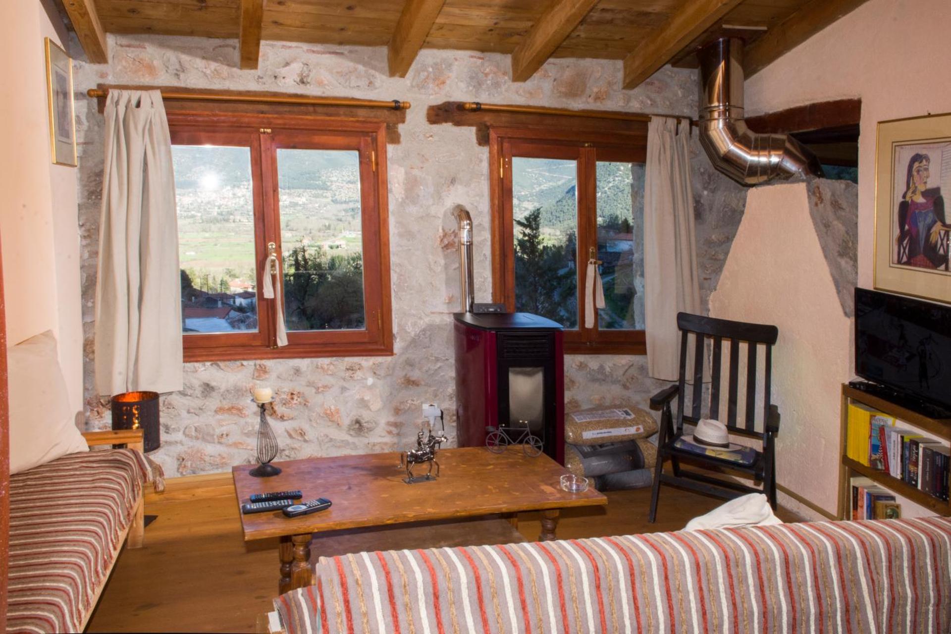 Stone house on the rock - Photo 6