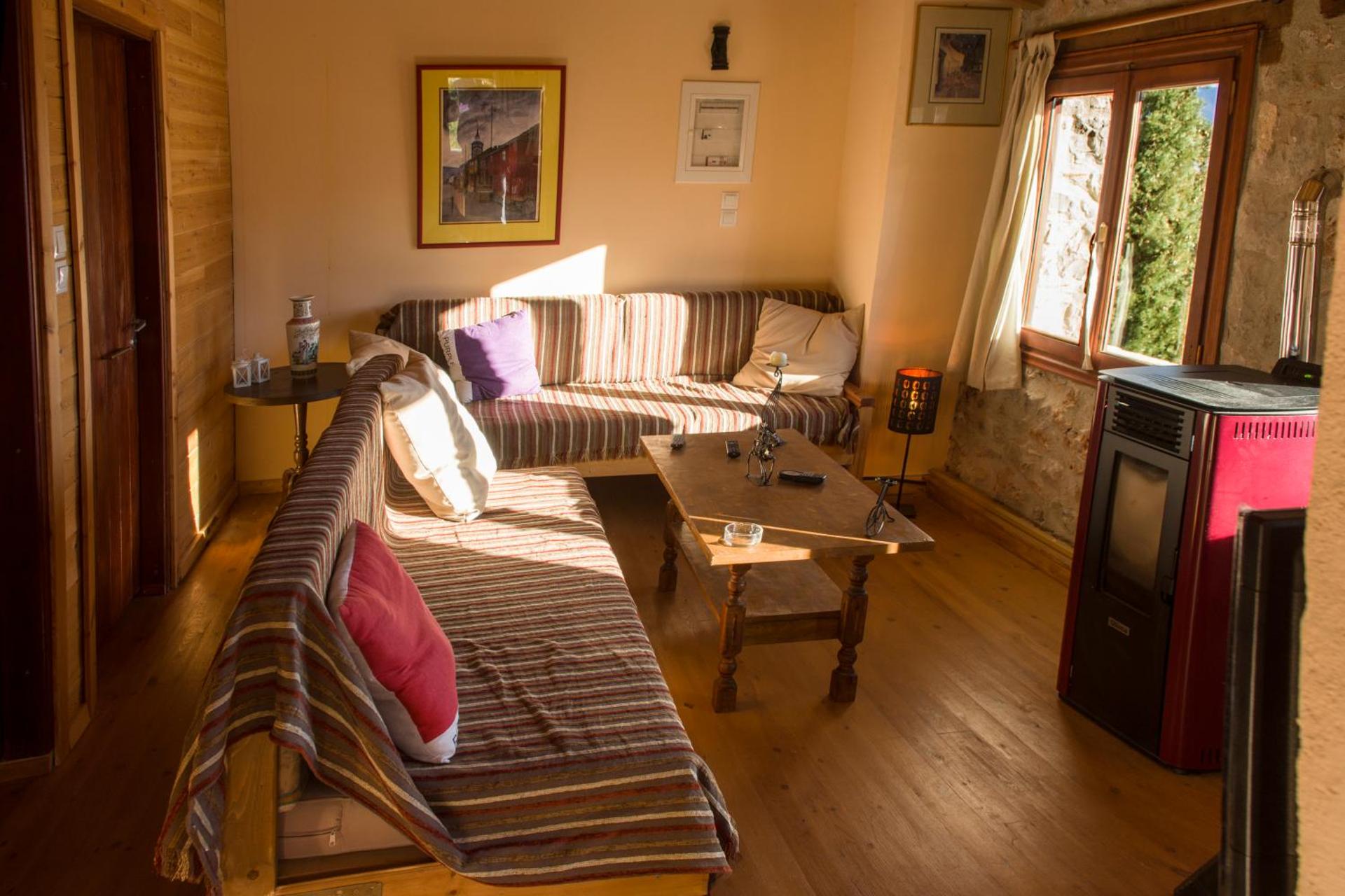 Stone house on the rock - Photo 4