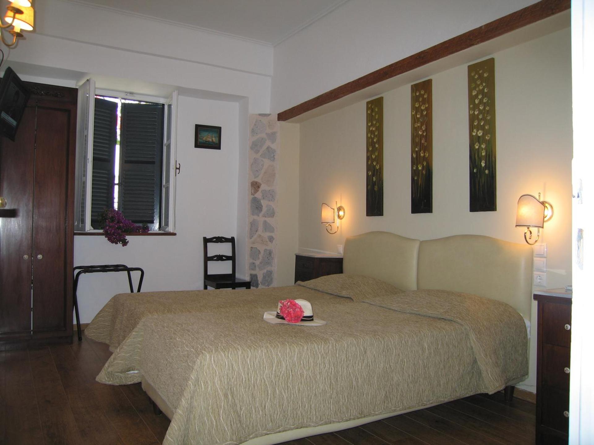 Mistral Hotel - Photo 17