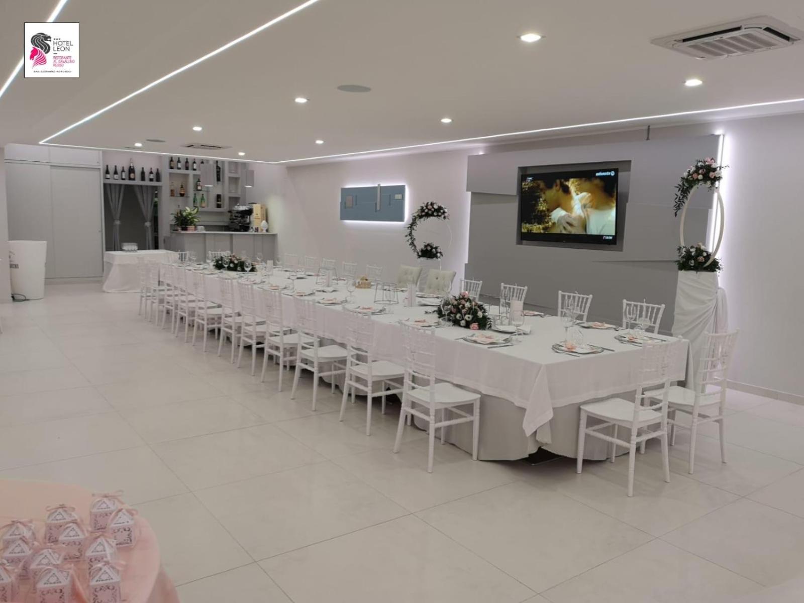 Hotel Leon - Ristorante Al Cavallino Rosso - Photo 86