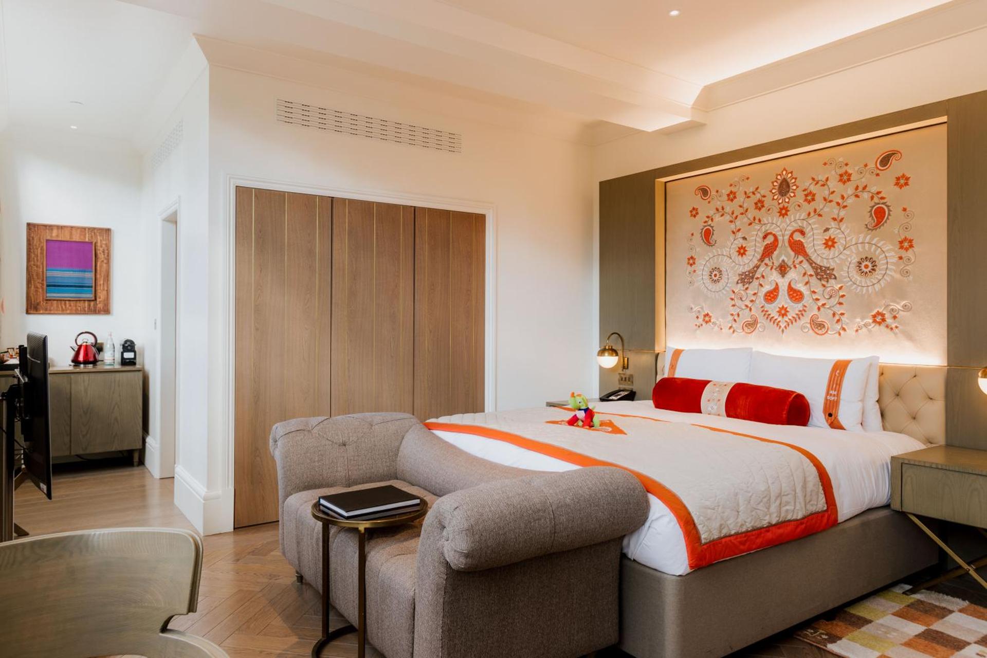 The LaLit London - Photo 55