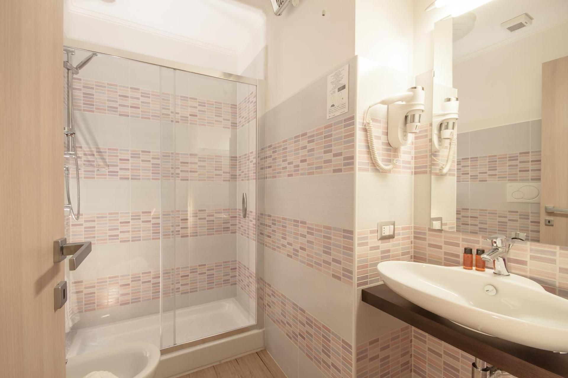 Rome Kings Suite - Photo 22